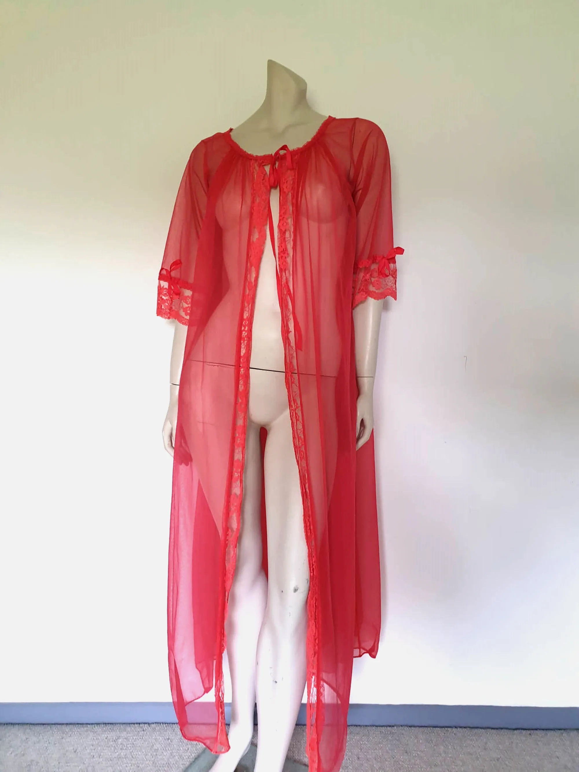 1960s Sheer Red Robe, Peignoir - M