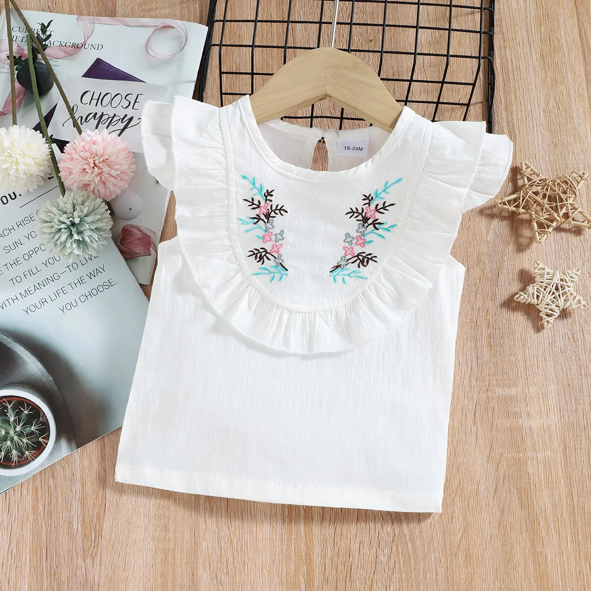 2-piece Baby / Toddler Girl Pretty Floral Embroidery Top and Solid Shorts Sets