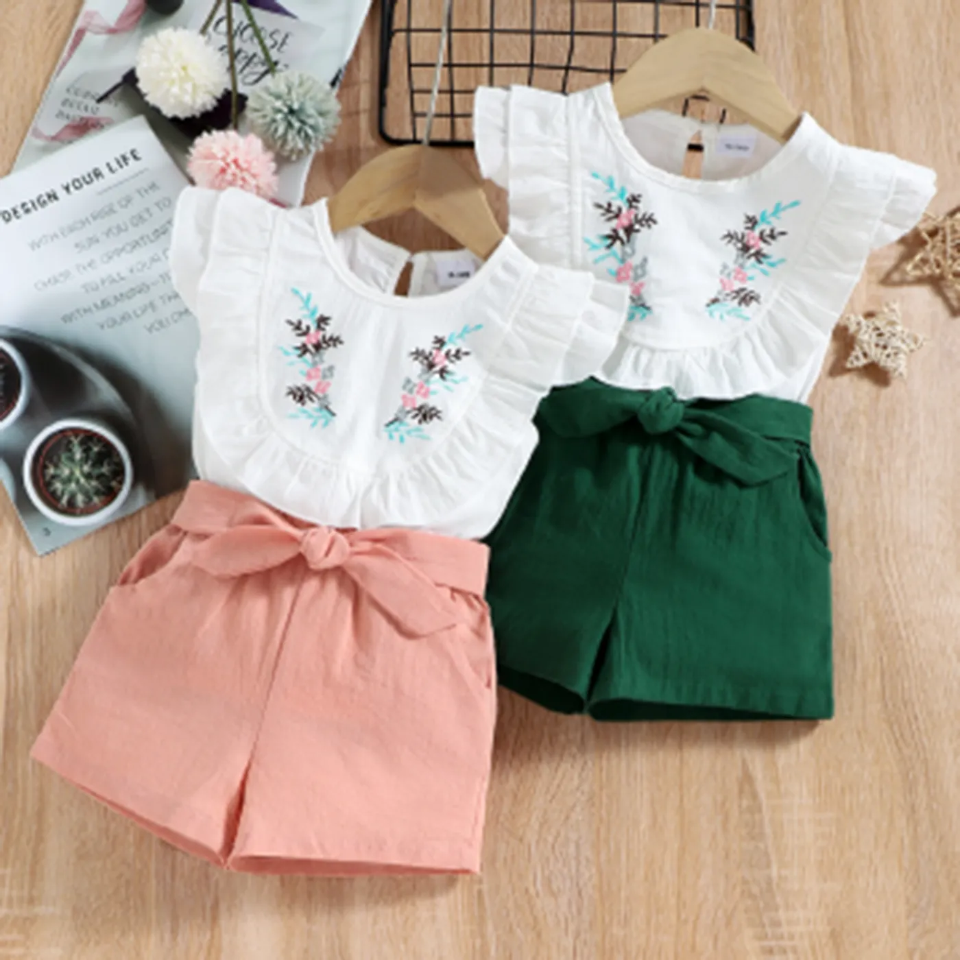 2-piece Baby / Toddler Girl Pretty Floral Embroidery Top and Solid Shorts Sets