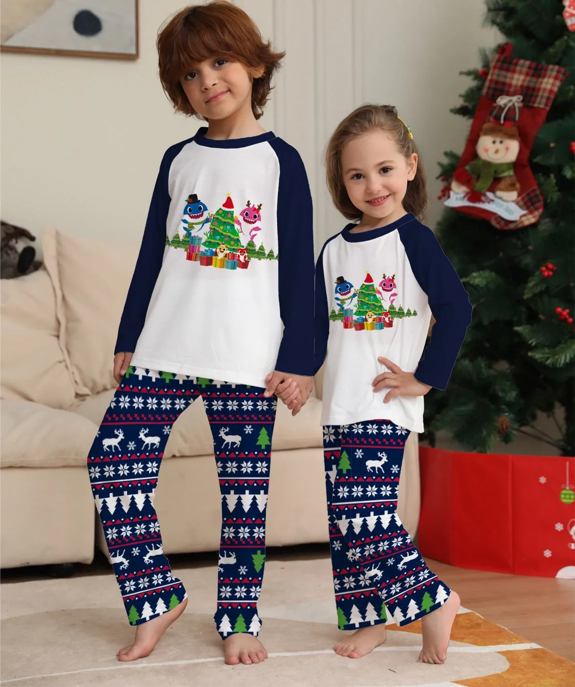 2023 Christmas Family Matching Pajamas Mom Daughter Dad Son Clothing Set Women Men Girls Boys Pyjamas Red Sleepwear Family Look