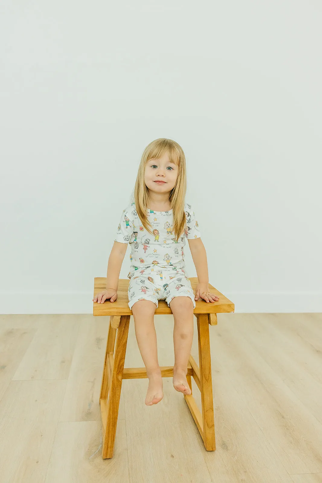 2pc Short Sleeve Pajama Set - CoComelon Friends