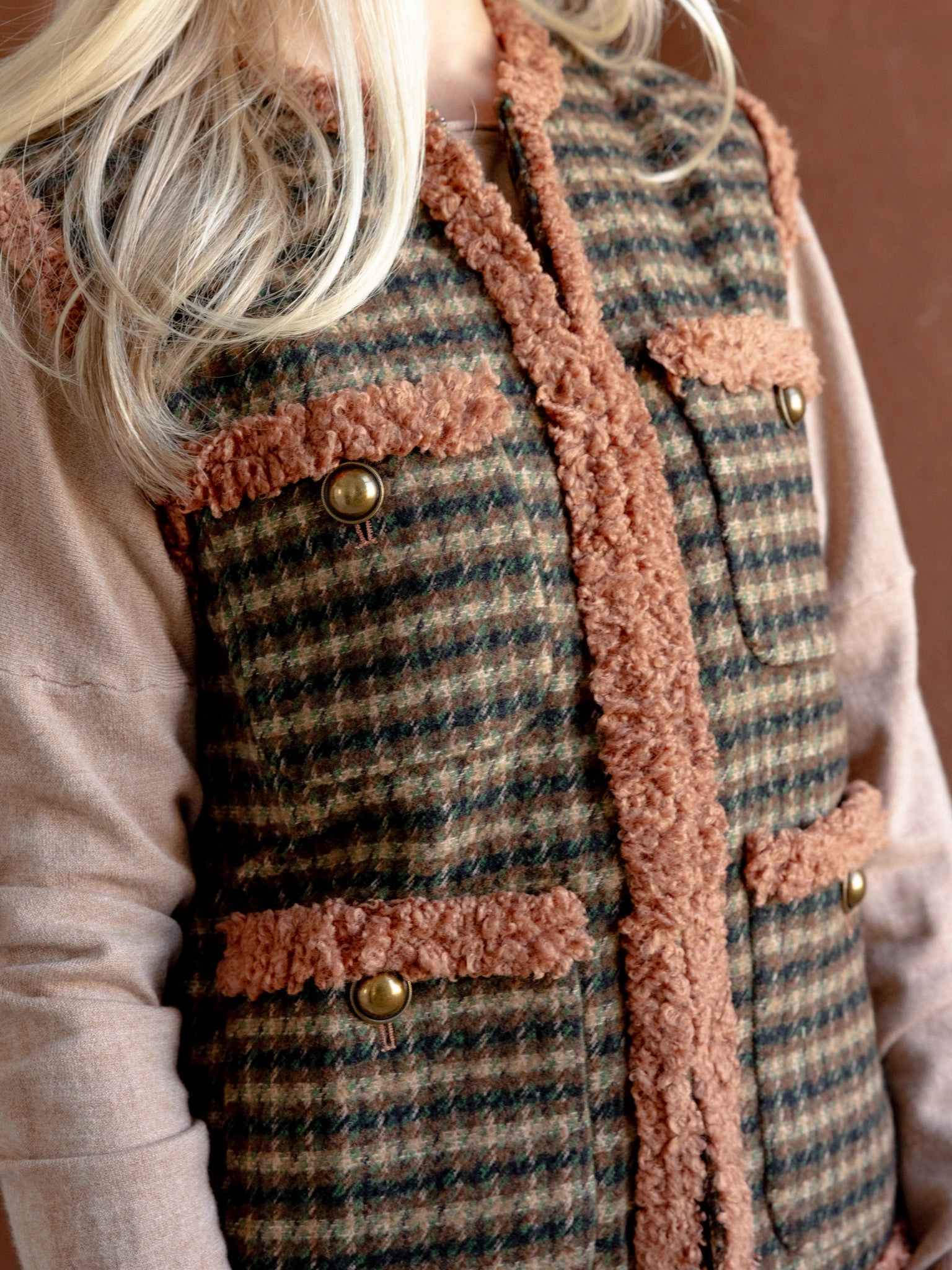 Houndstooth Pocket Vest Vegan Safe Thermal Regulation System