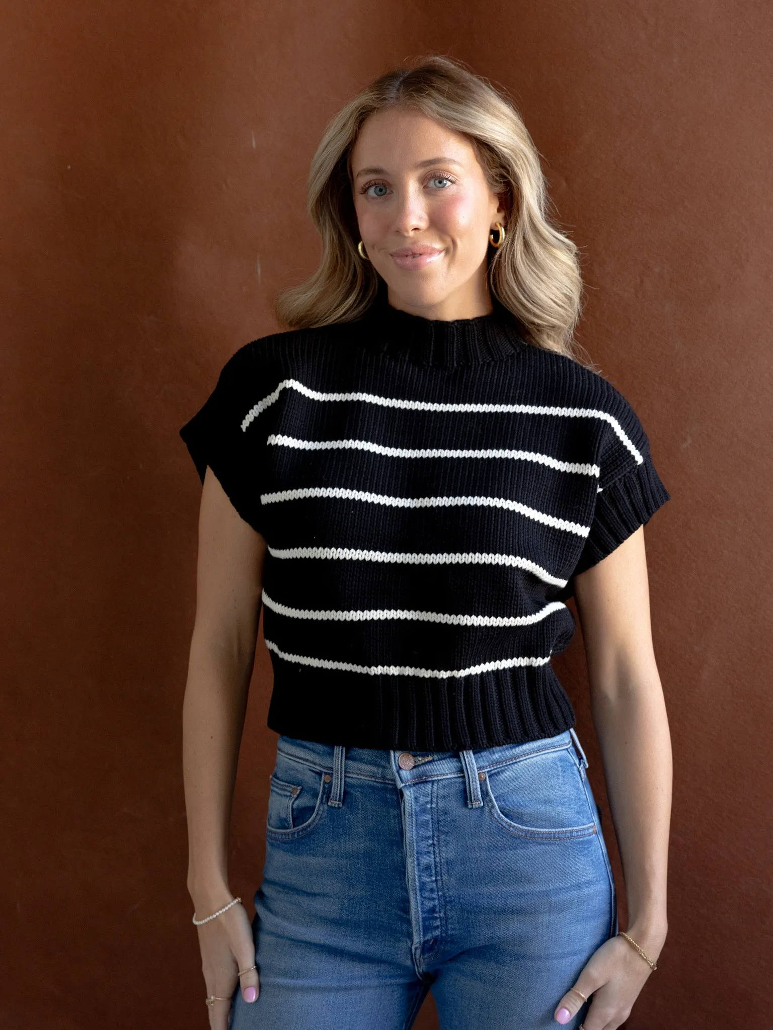 HeatRegulating FadeResistant Finish Dolman Short Sleeve Sweater