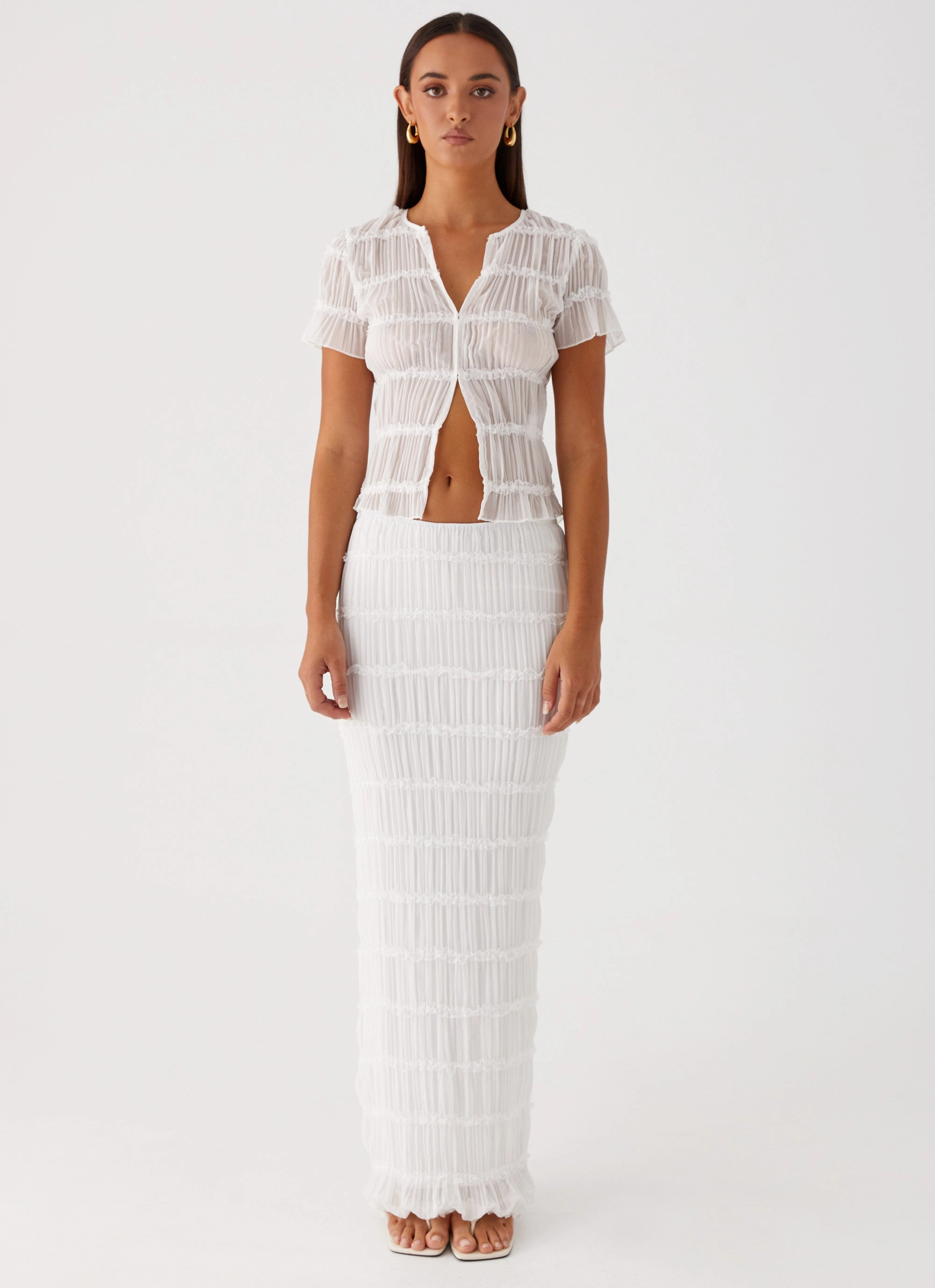 Outfit Essence Daydreaming Low Rise Maxi Skirt - White