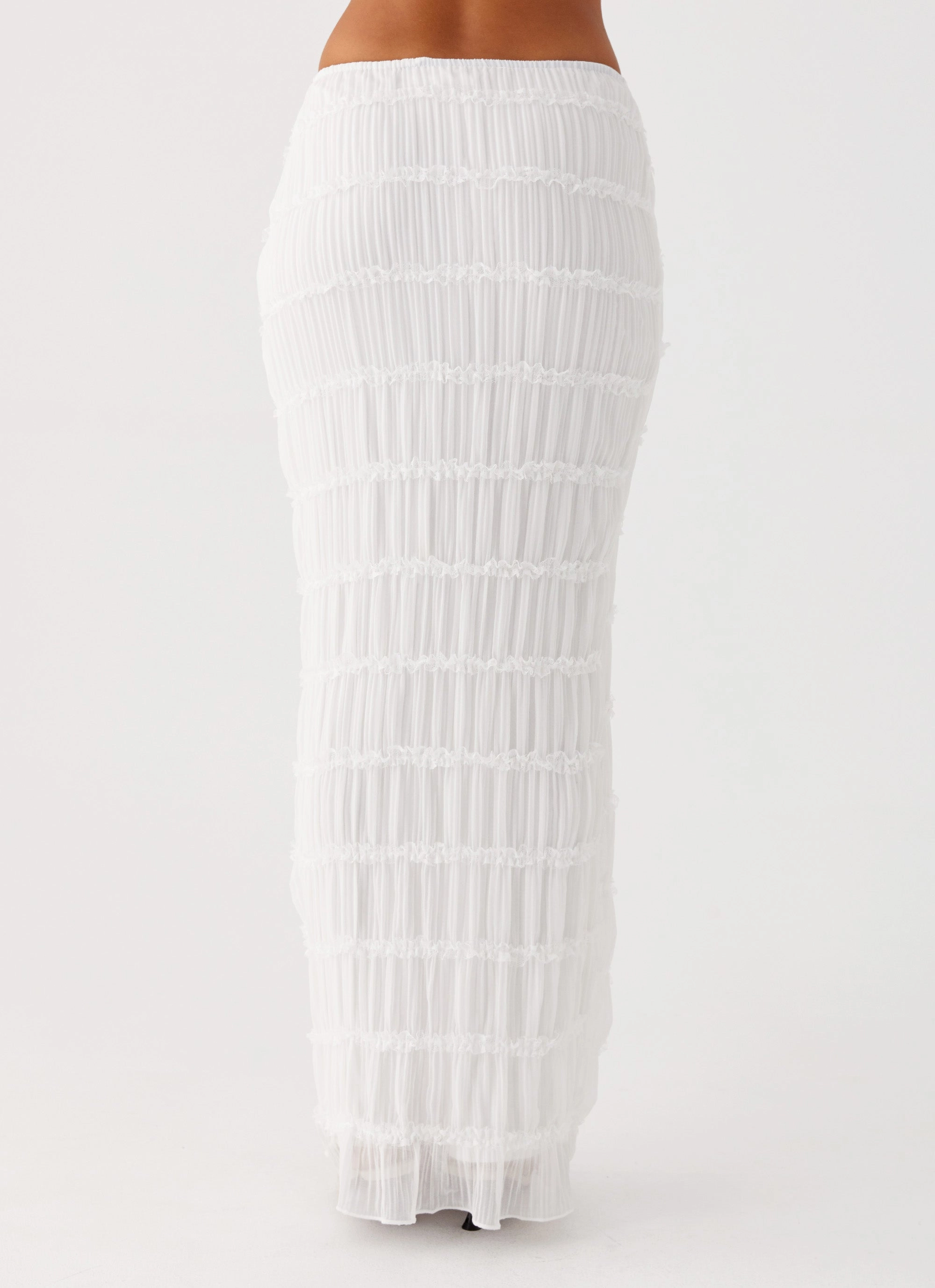 Daydreaming Low Rise Maxi Skirt - White Pull On Style Easy Outfit