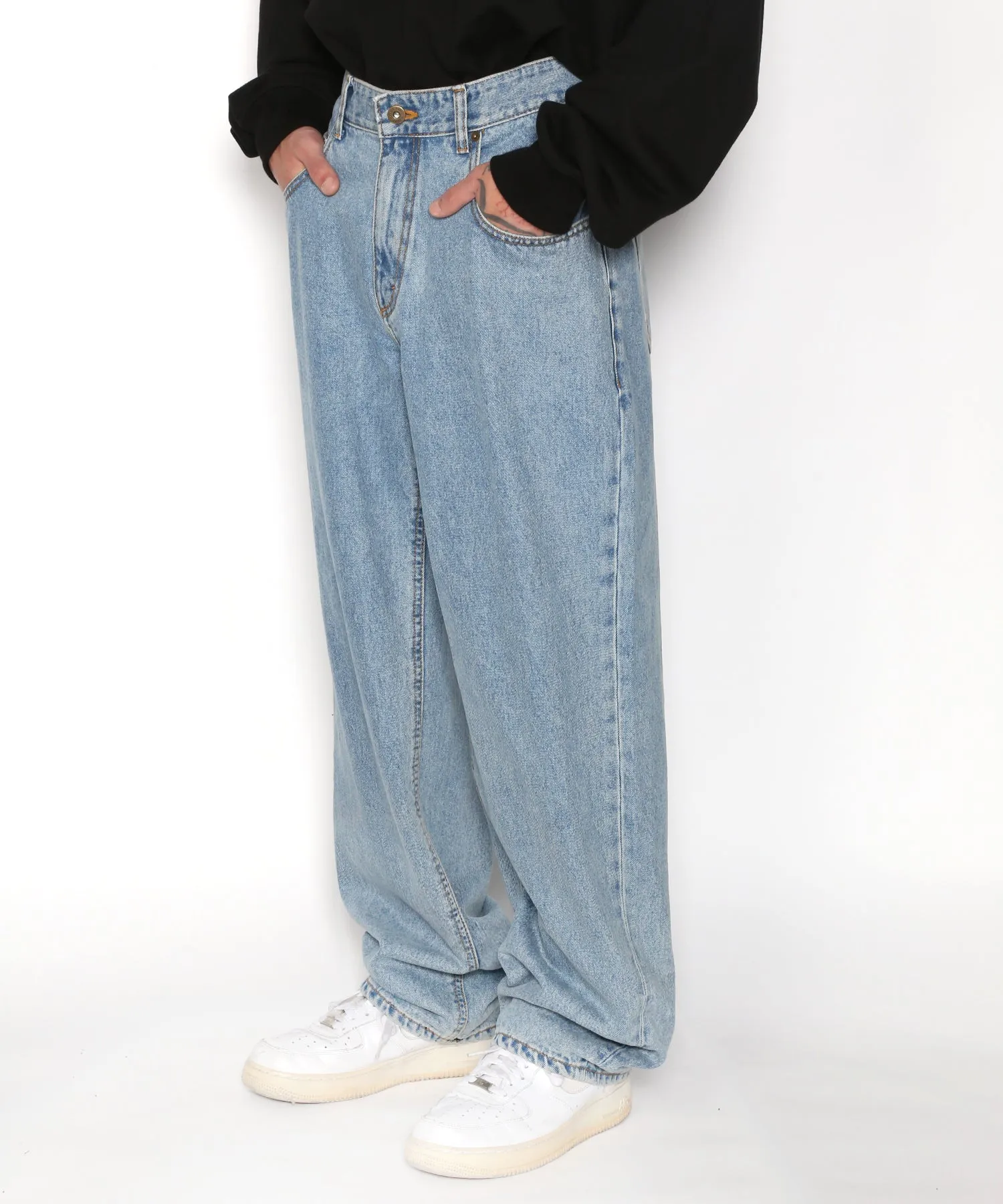 Ajobyajo Washed Baggy Jeans