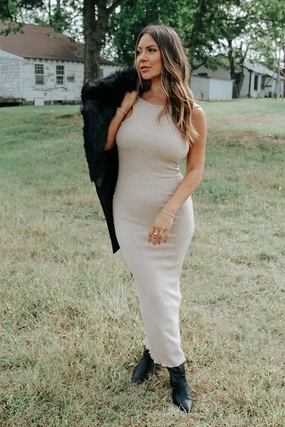 Amber Knit Maxi Dress Calm Style