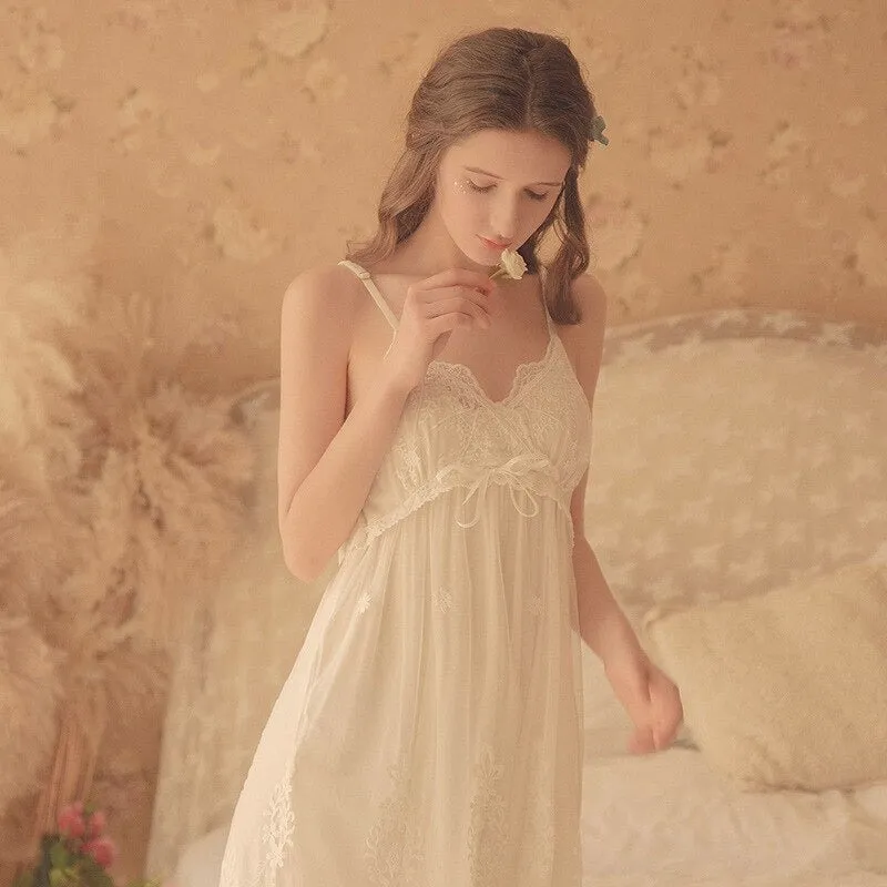 Angelic Delicate Nightgown (2-Piece Set)