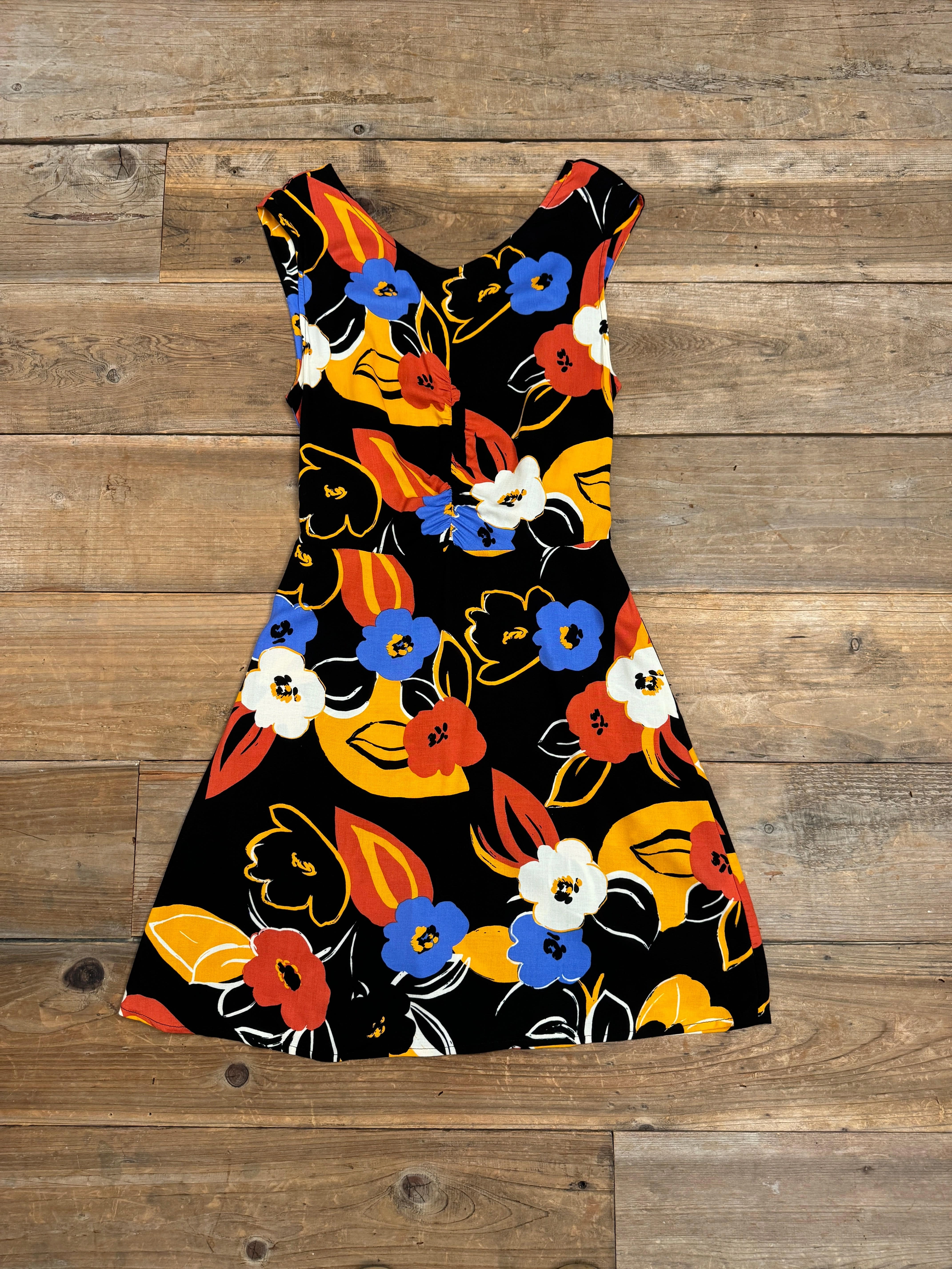 Archie Dress in Abstract Floral Non-Iron Stylish Cut