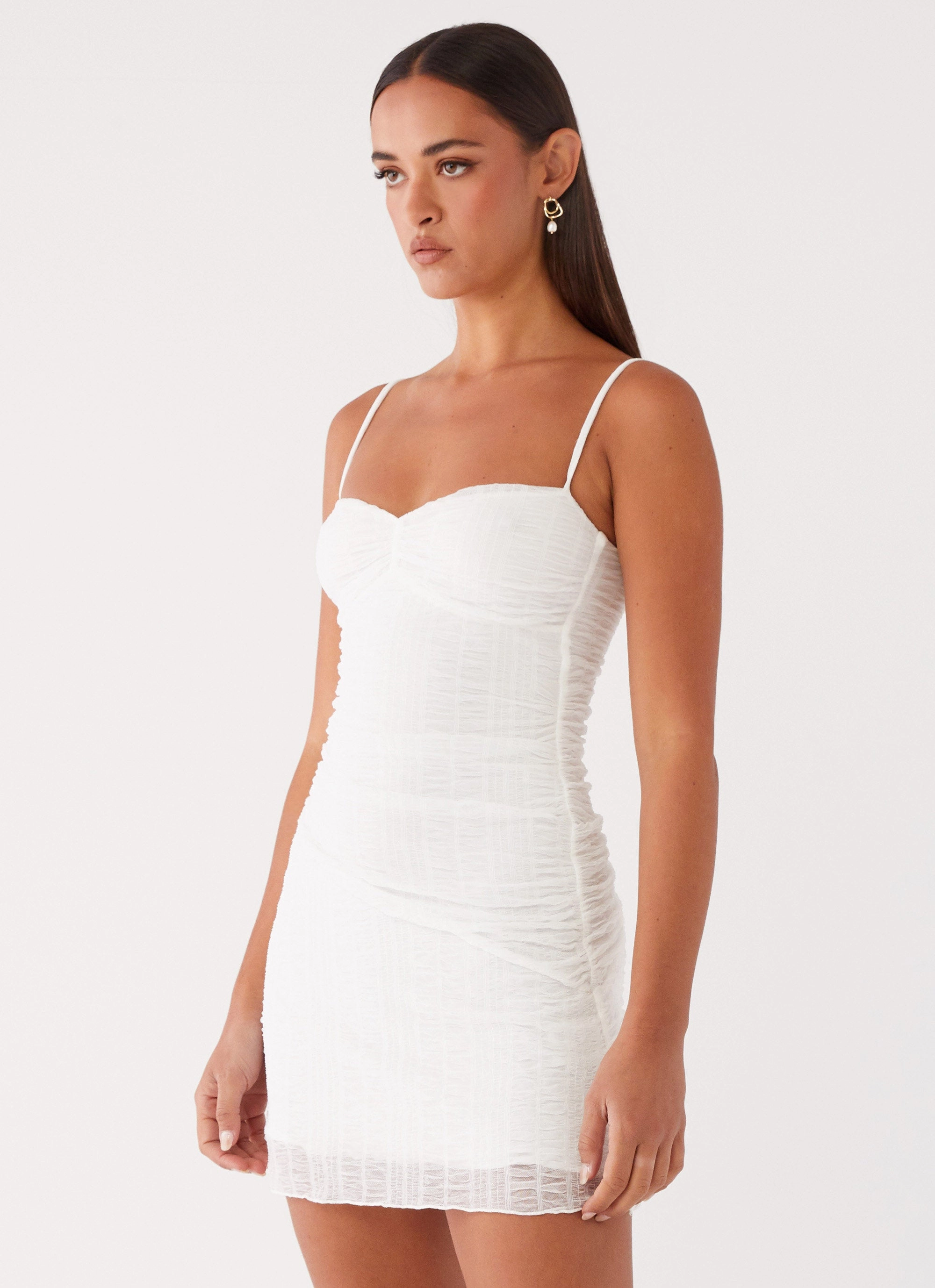 Smooth Cut Comfortable Motion Arden Mesh Mini Dress - White