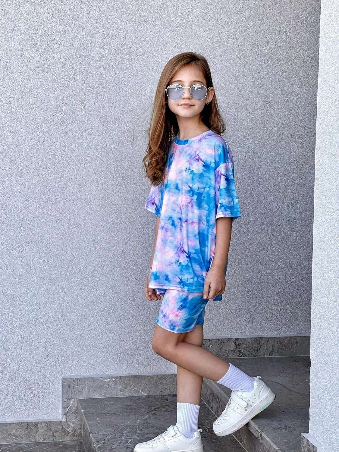 Arshiner Girls 2 Piece Outfits Drop Shoulder T-Shirts and Biker Shorts Sets