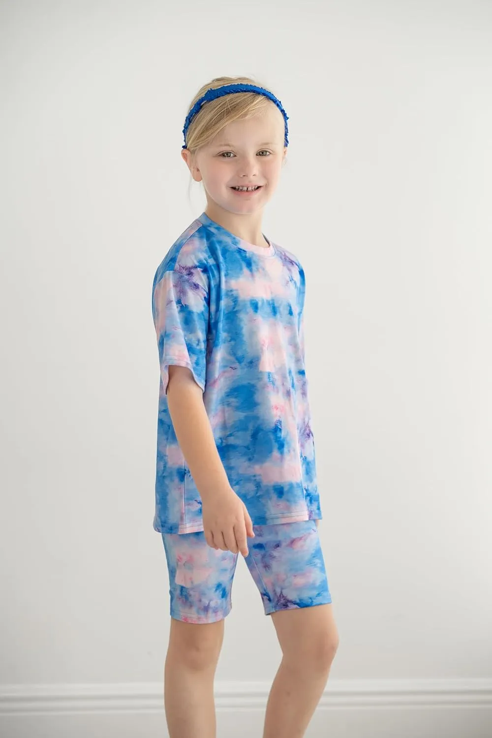 Arshiner Girls 2 Piece Outfits Drop Shoulder T-Shirts and Biker Shorts Sets