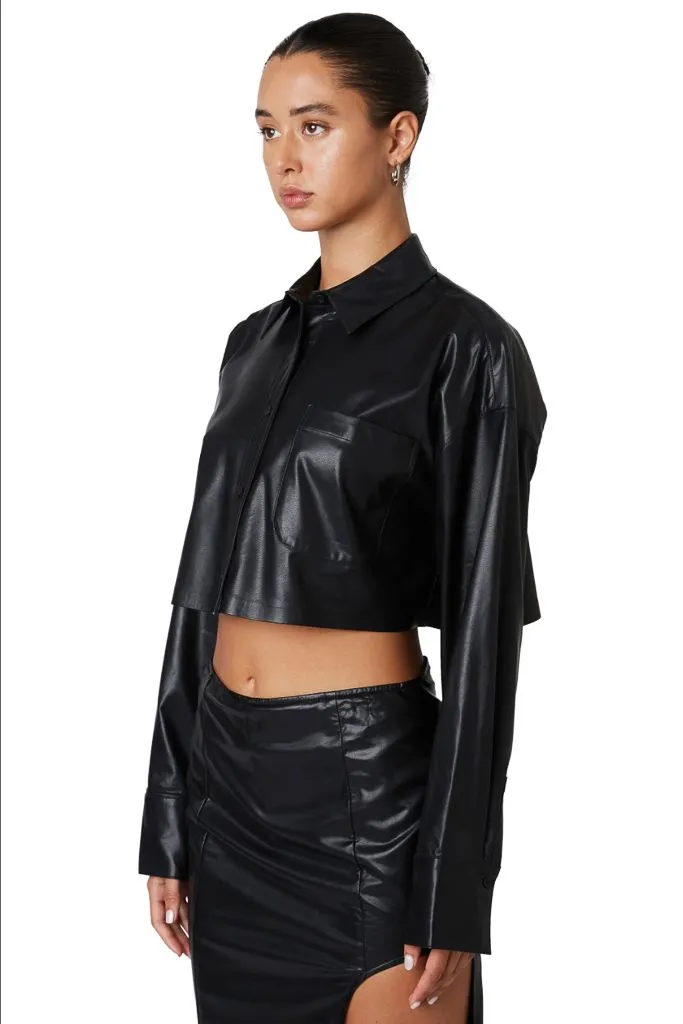 Reinforced Shoulder Reinforced Shoulder Seams Austin Button Up Crop