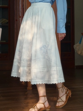 Ava Embroidery White Cotton Skirt MultiPocketSystem Chill Comfort