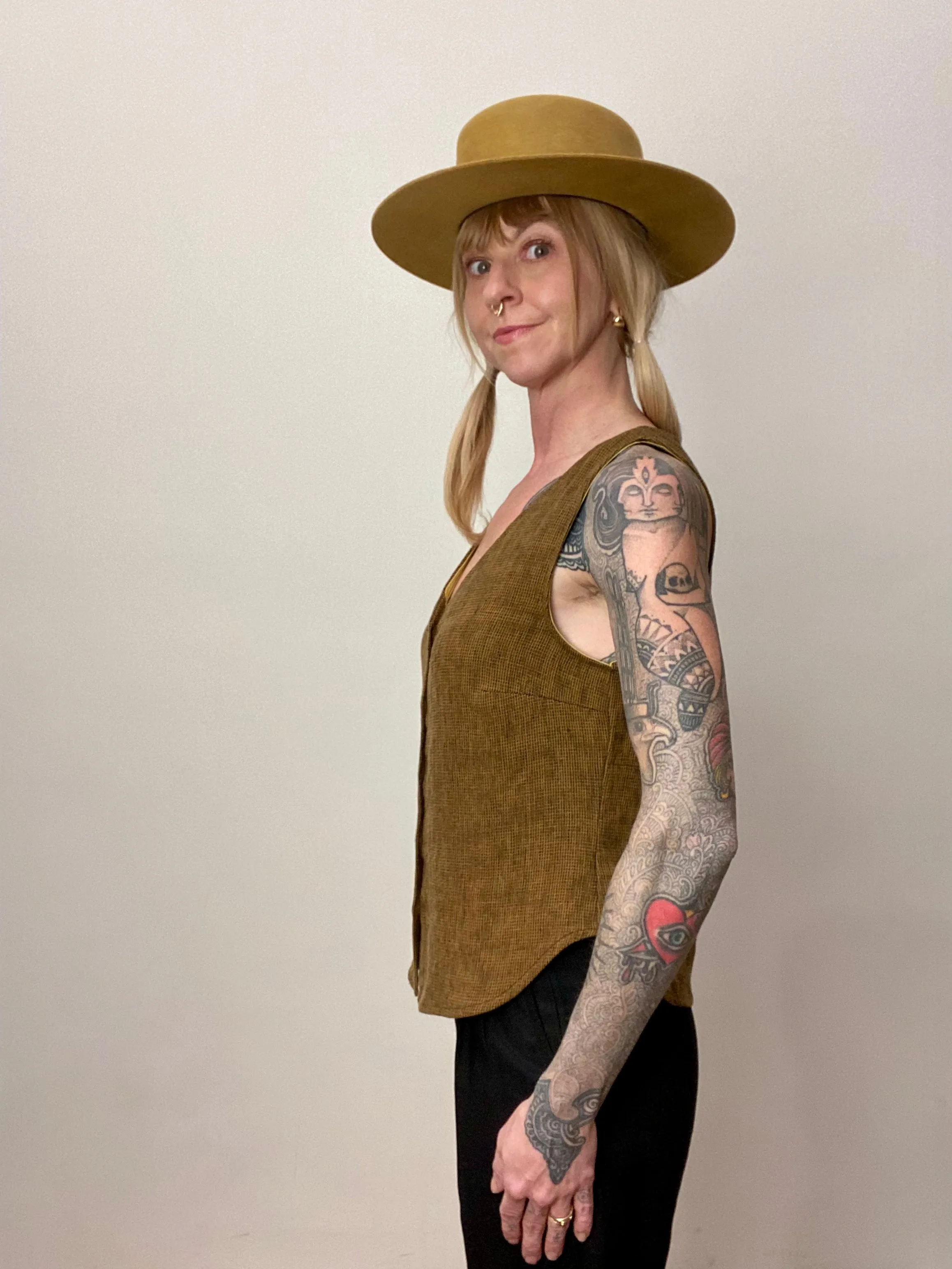 MultiLayer Stitching Sleeveless Top Aviva Top in Golden Checker