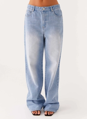 Relaxed Fit Back Again Straight Leg Denim Jeans - Light Wash Blue