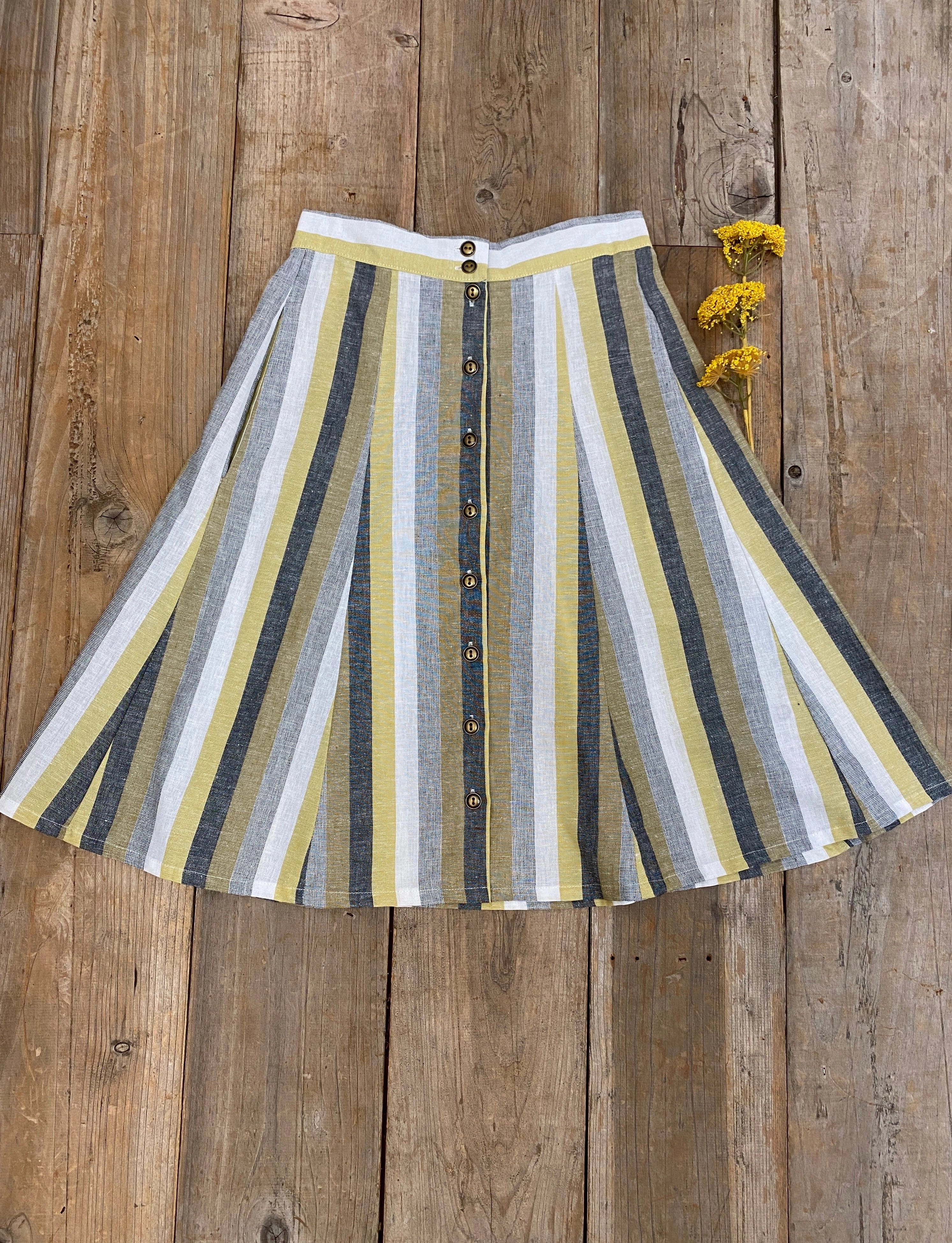 Bae Skirt in Linen Stripe Travel Fit Perfect Stretch