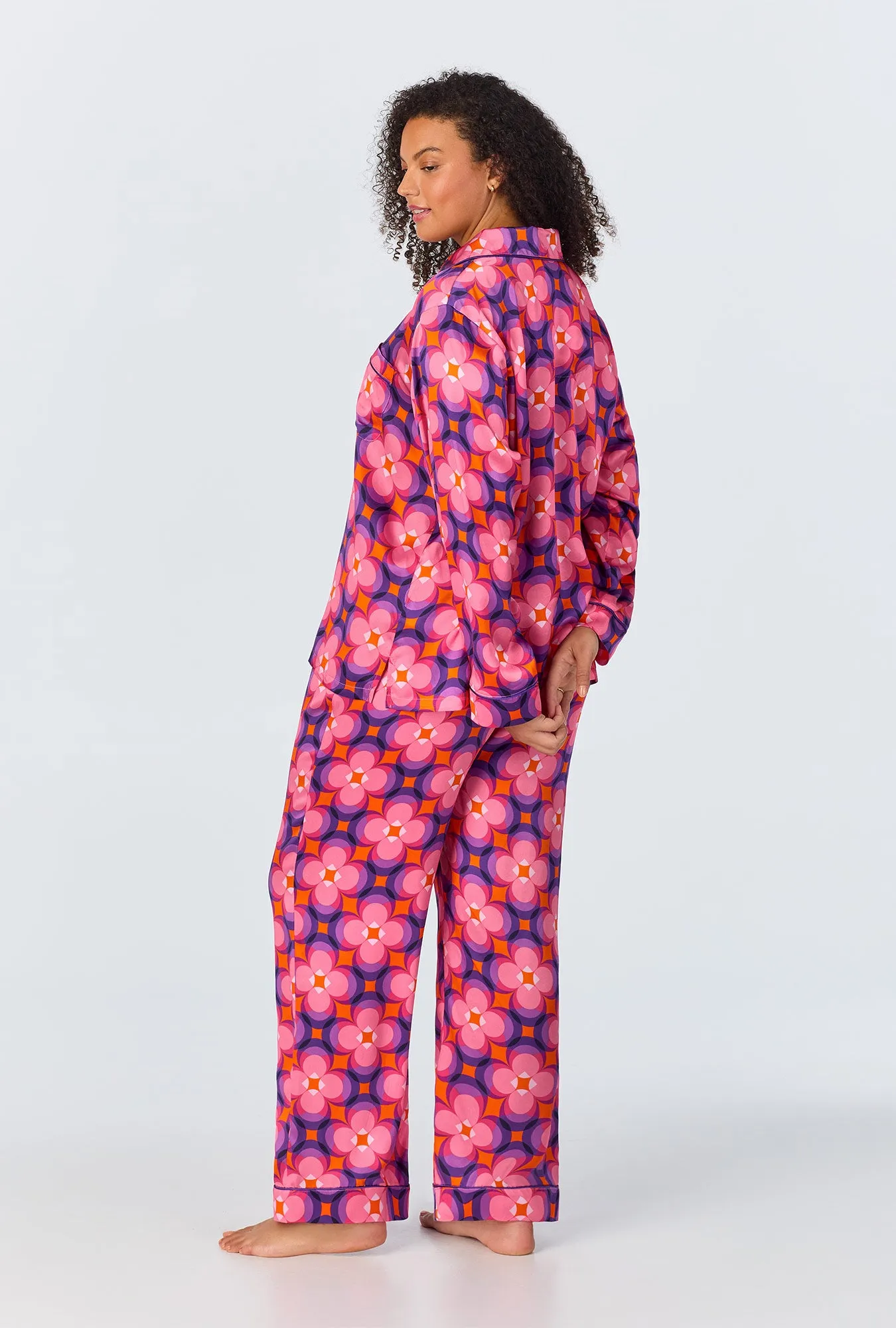 BedHead x Trina Turk Space Cat Long Sleeve Classic Woven Washable Silk PJ Set