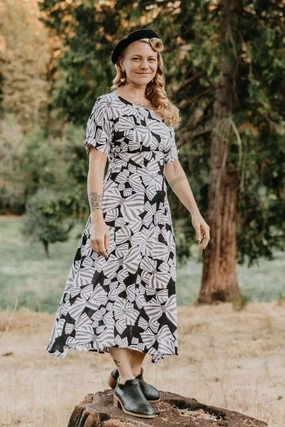 Bella Dress in Bow Tie Challis Night Mood