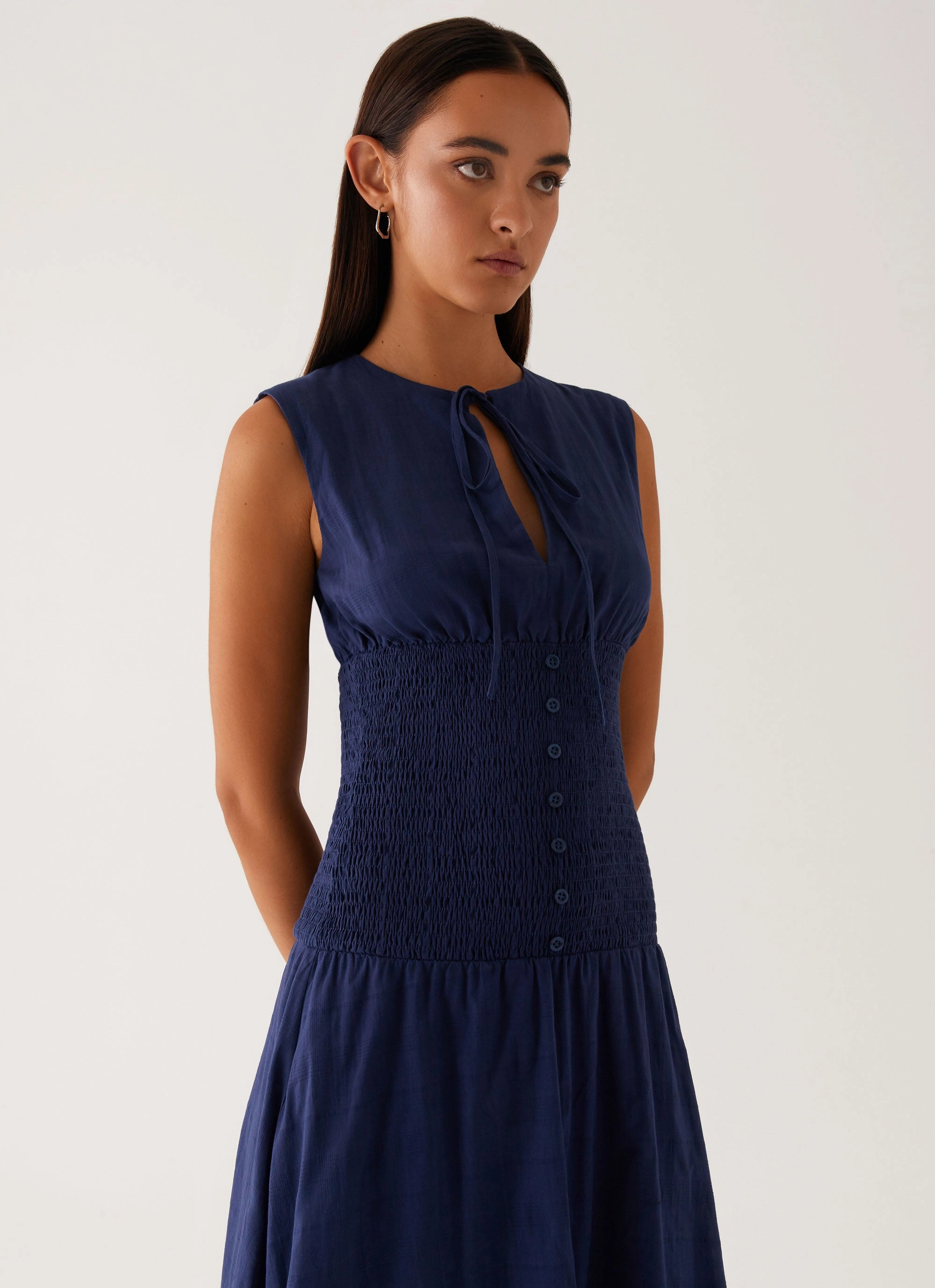 Belle Shirred Waist Midi Dress - Navy Urban Chic Breathable Layering