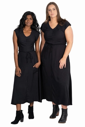 Belted Bias Dress in Black Polished Edge Light Mood