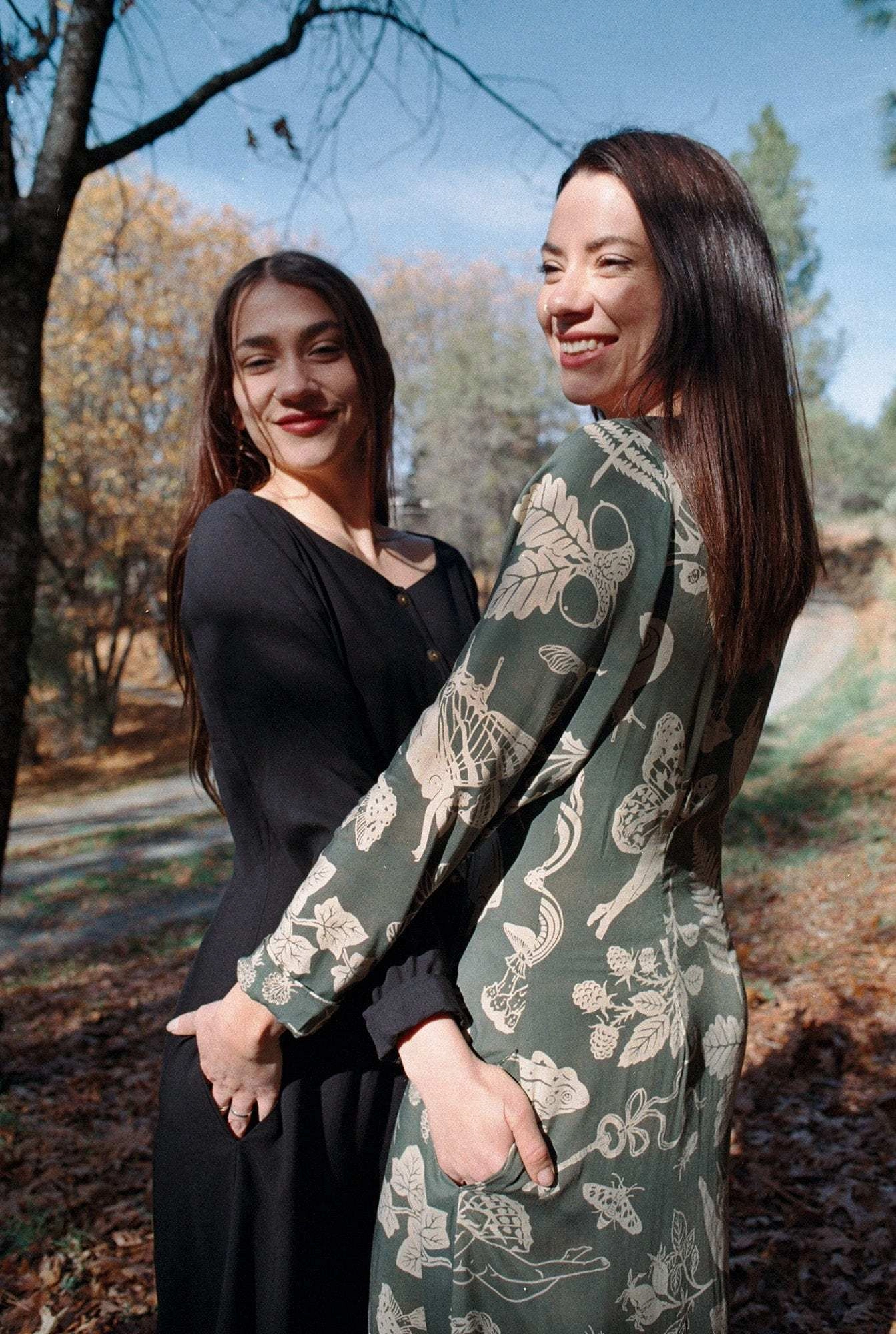 Tie-Detail Bhodie Dress in Emerald Woodland Wonder