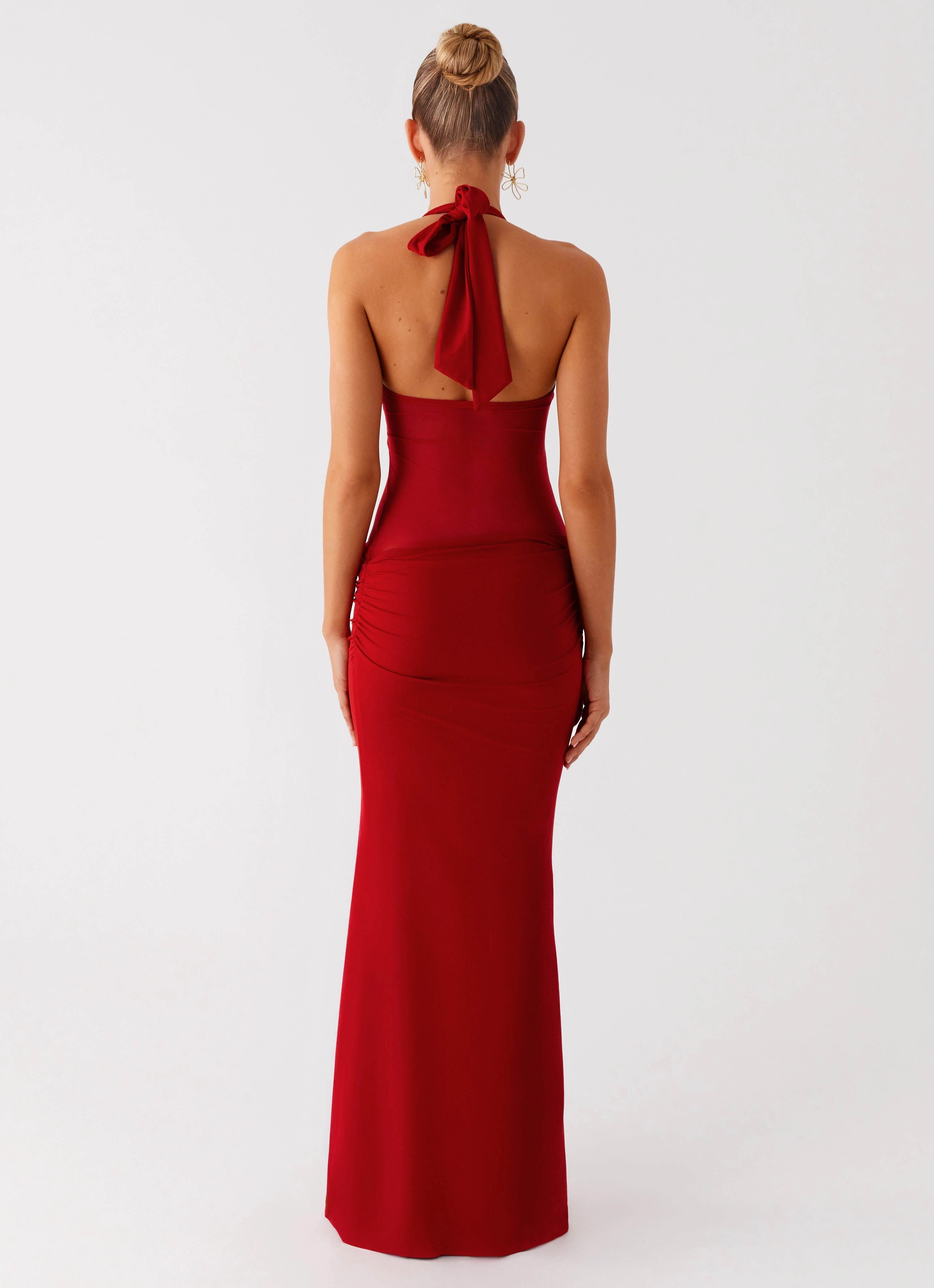 Billen Halter Maxi Dress - Red Subtle Fit