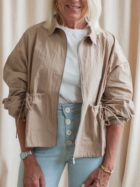 Blake Bow Jacket Zipper Closure System