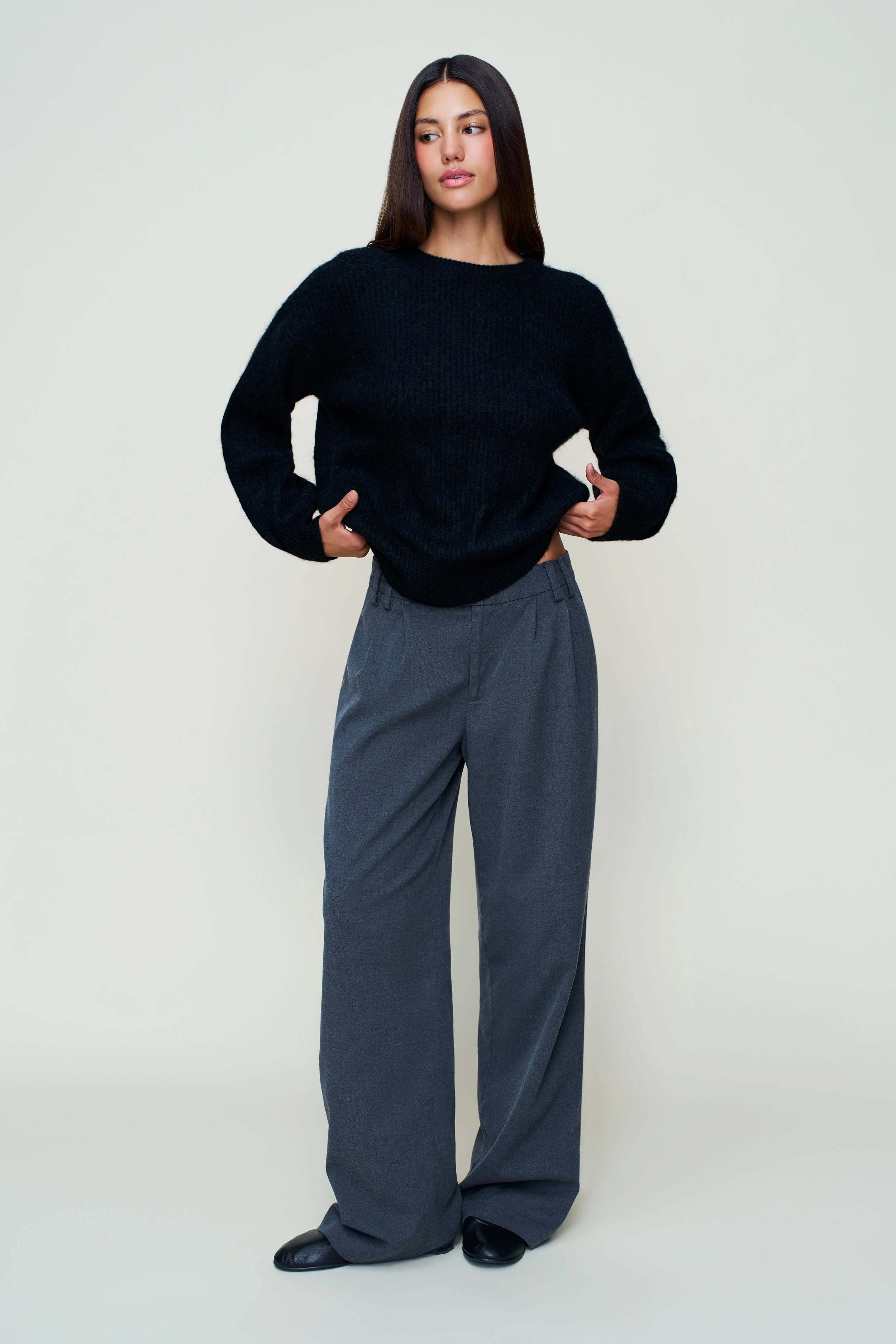 Bobbie Oversized Wool Jumper Stretch Waistband Design