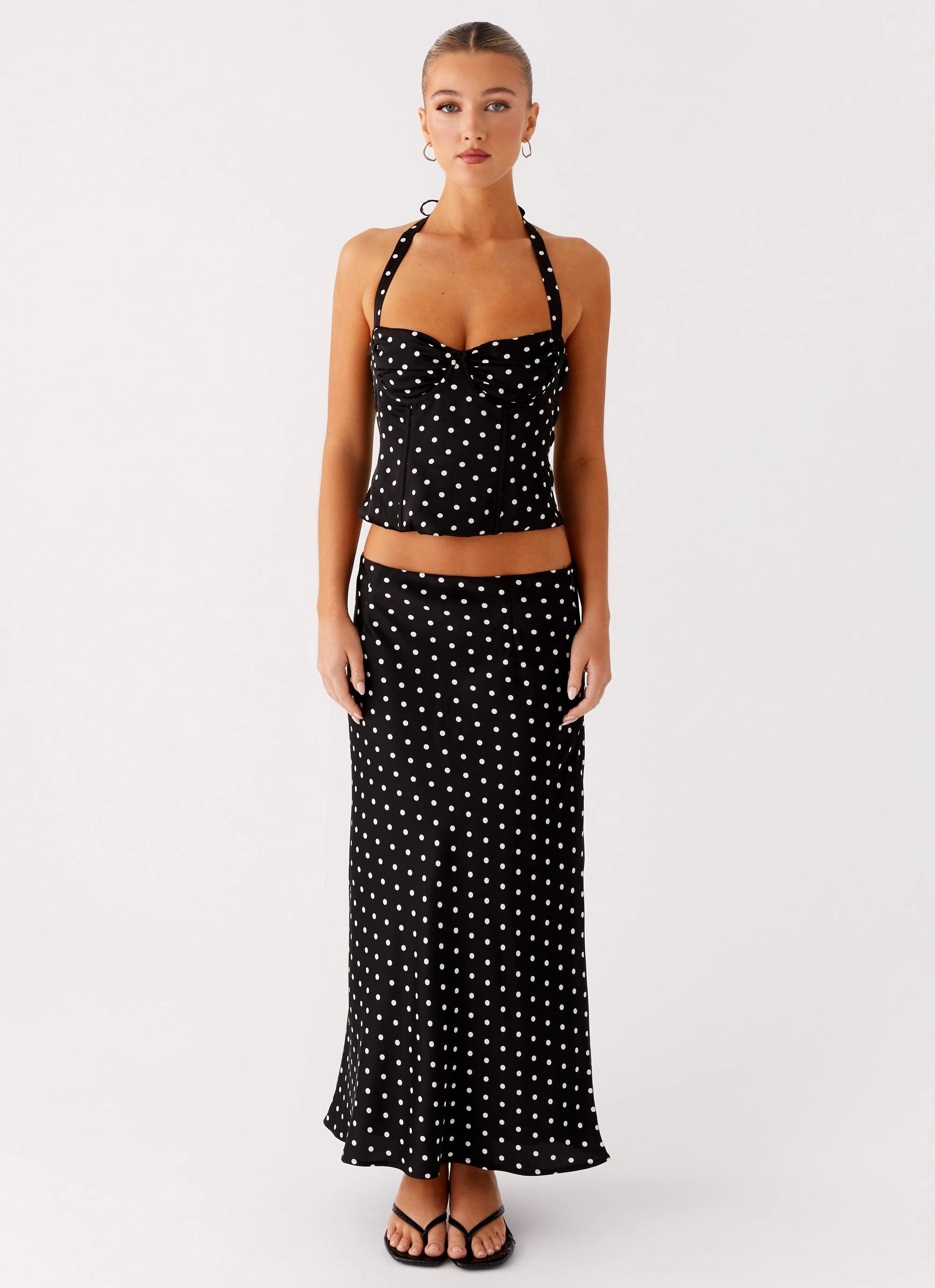 Hidden pockets Travel Ready Breanne Midi Skirt - Black Polka Dot