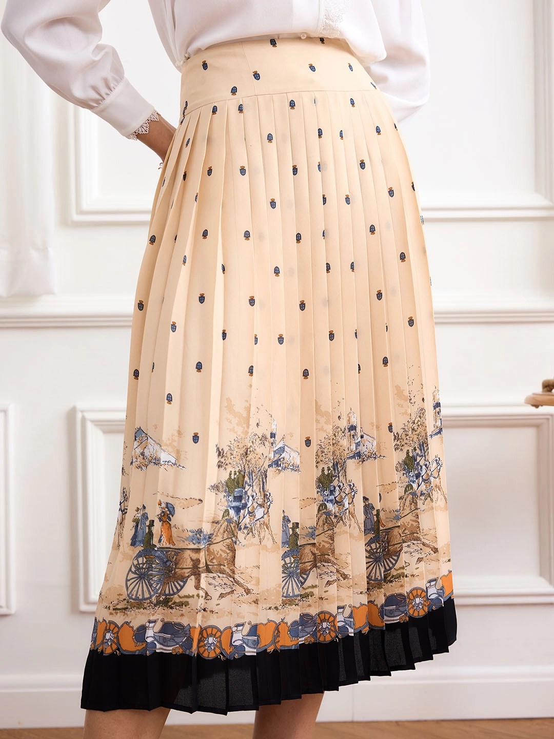 Stain Resistant Weave ??Final Sale??Kaitlyn Figure Graphic Pleated Skirt
