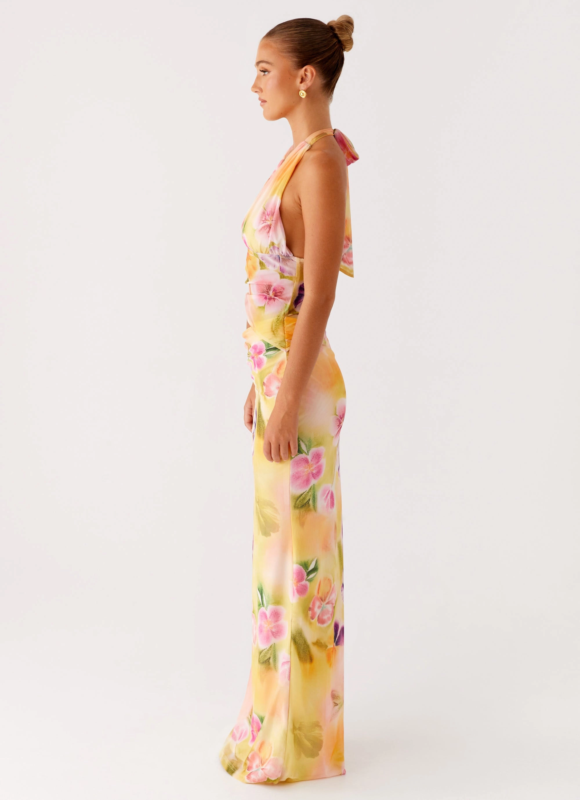 Flower Grace Pose Glow Main Act Halter Maxi Dress - Sunburst Floral