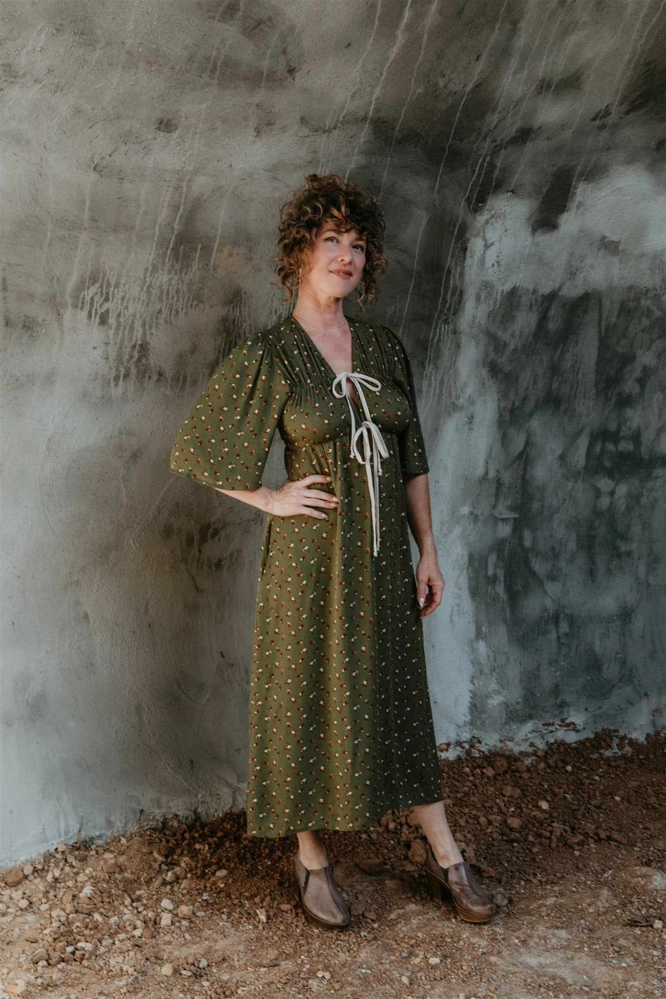 Neutral Layer Flattering and Effortless Tyrah Dress in Green Floral Calico Crepe