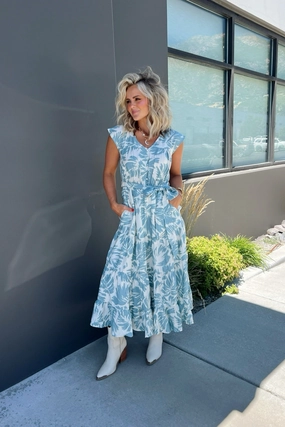 Simple Texture Climate-Adaptive Resort V-Neck Tiered Midi Dress