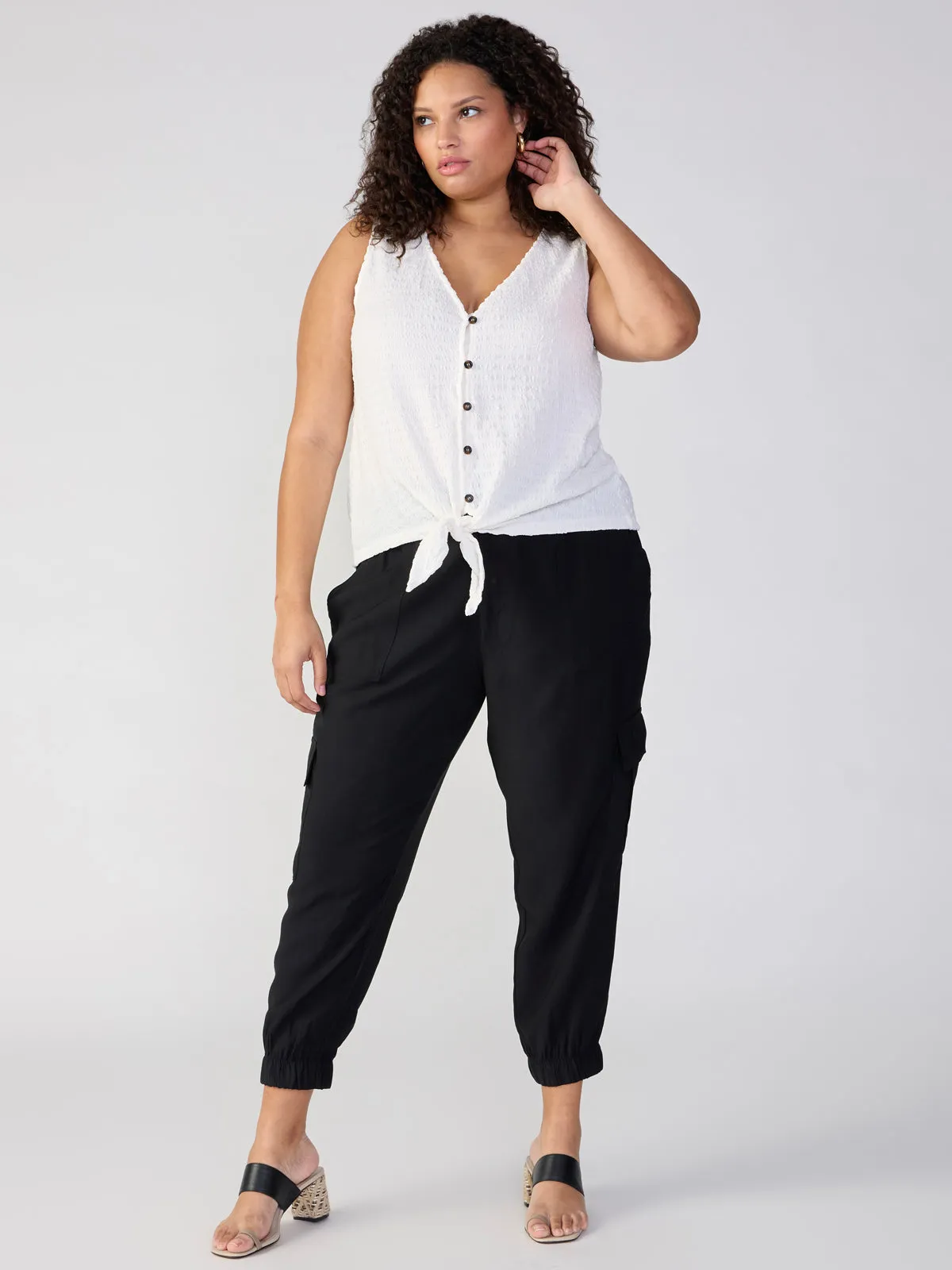 Sporty Layer Hidden Pocket System The Harmony Semi High Rise Pant Black Extended Sizing