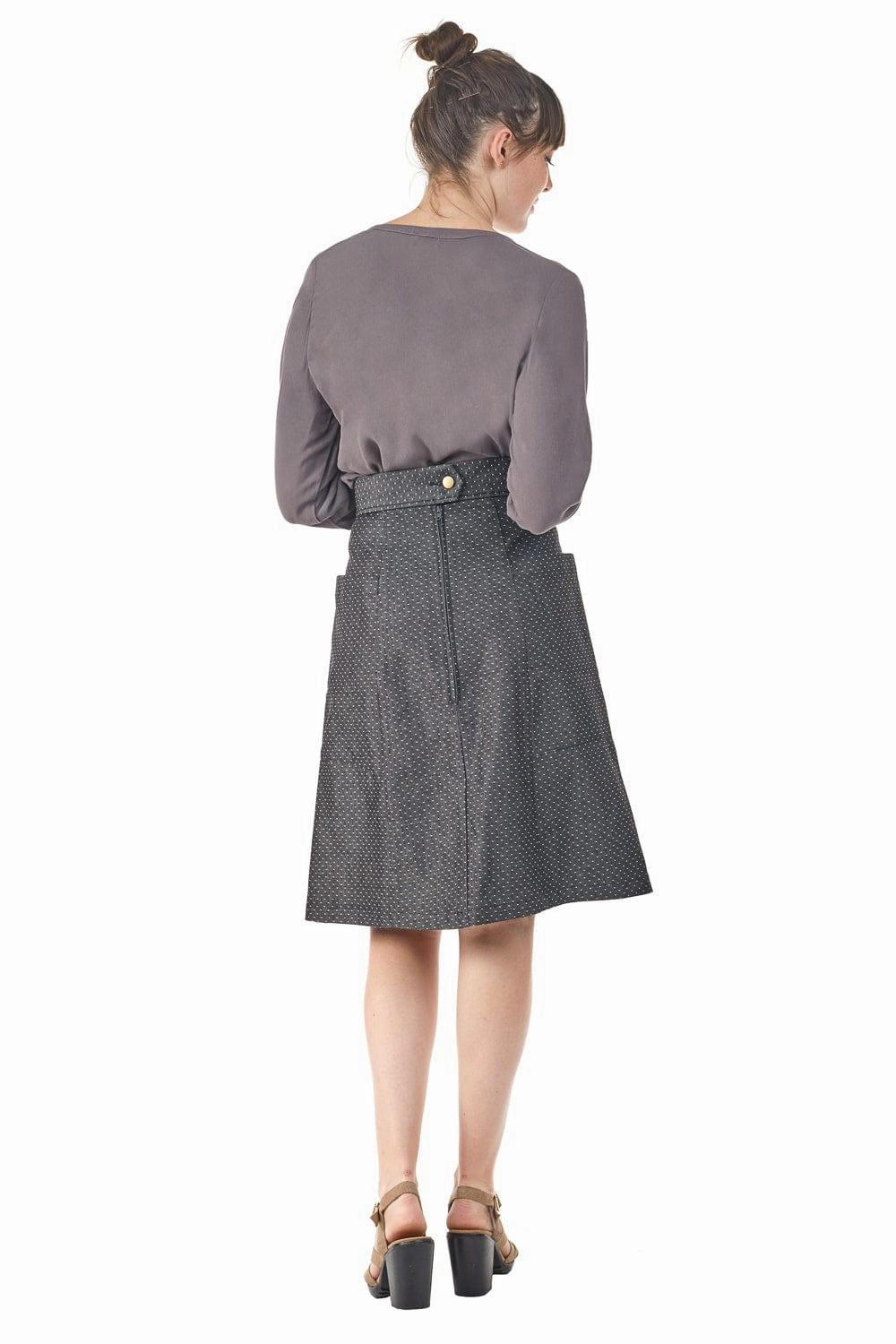 Soft Texture Atheno Skirt in Smoky Dot