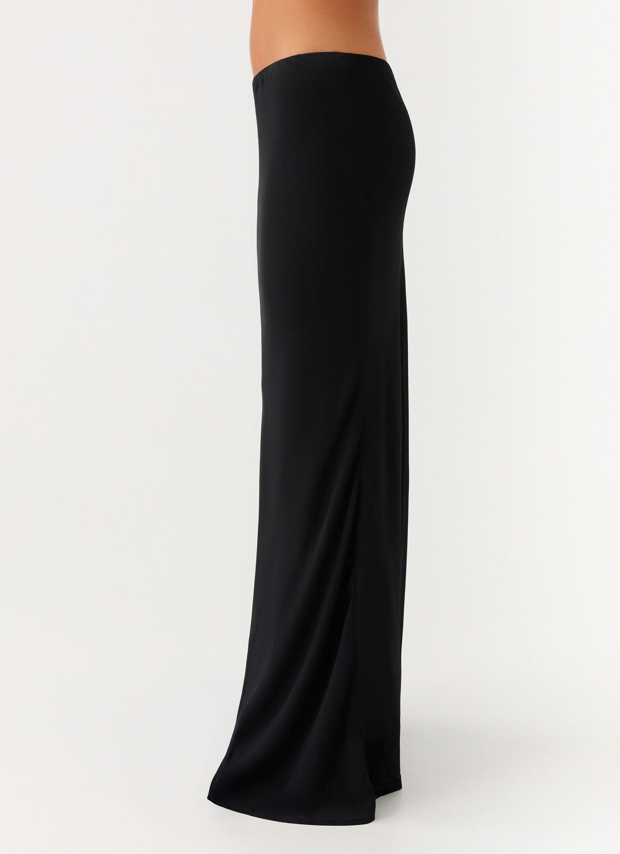 Fast fashion Canyon Chiffon Maxi Skirt - Black