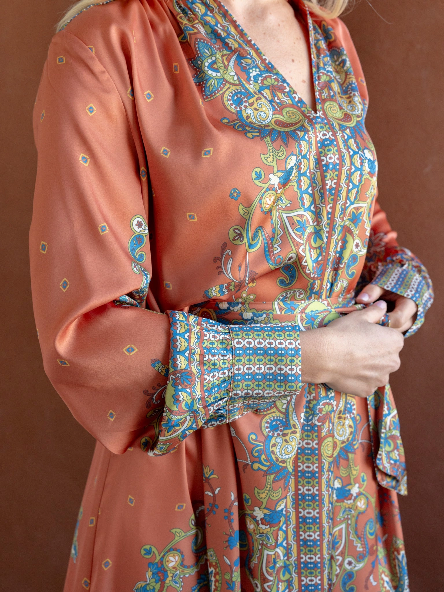 Sara Paisley Dress warm tones Classic Motion