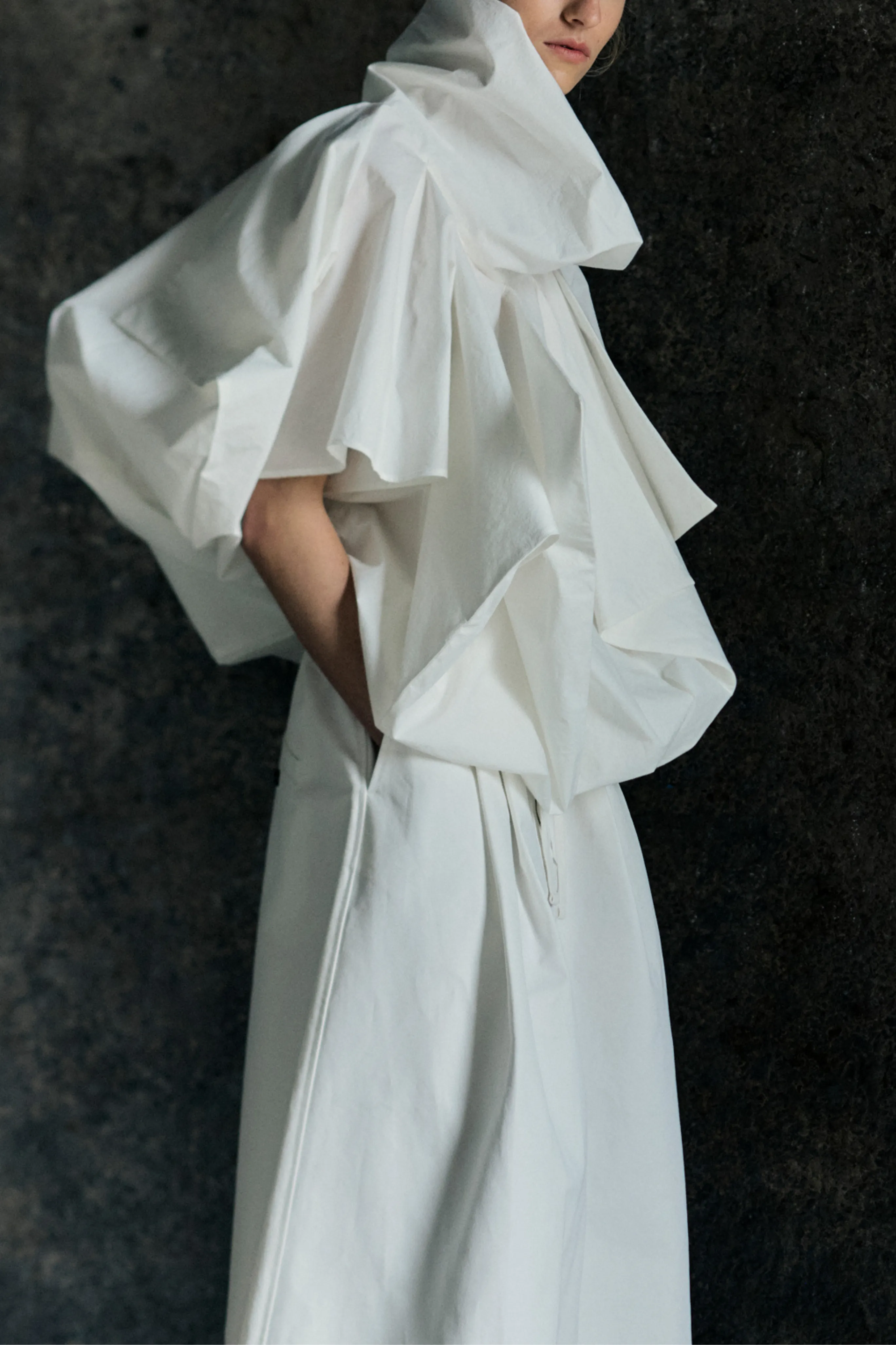 Minimalist Silhouette Cut Moisture Management Fabric Carousel Top