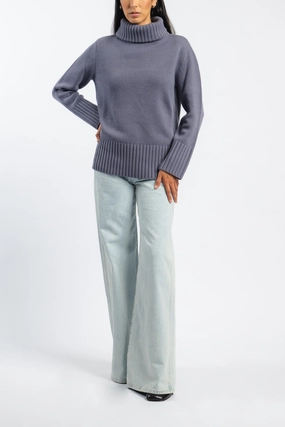 FastDrying Textured Weave Cashmere Oversized Turtleneck in Iris