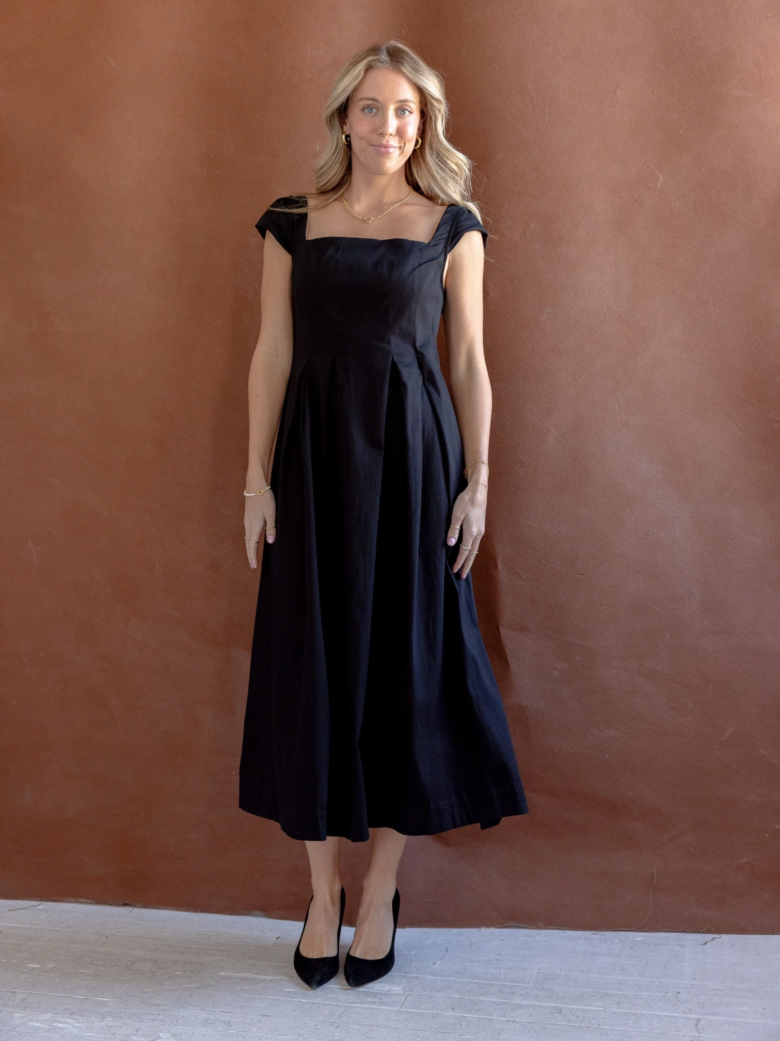 Chloe Dress - Black Classic Mood