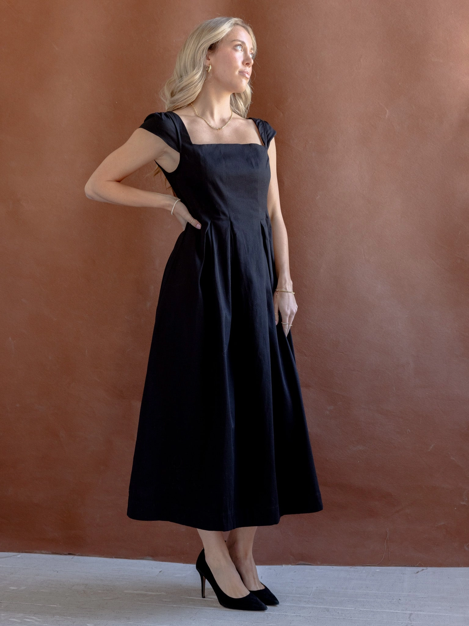 Drapey Fabric Fashionable Layer Chloe Dress - Black