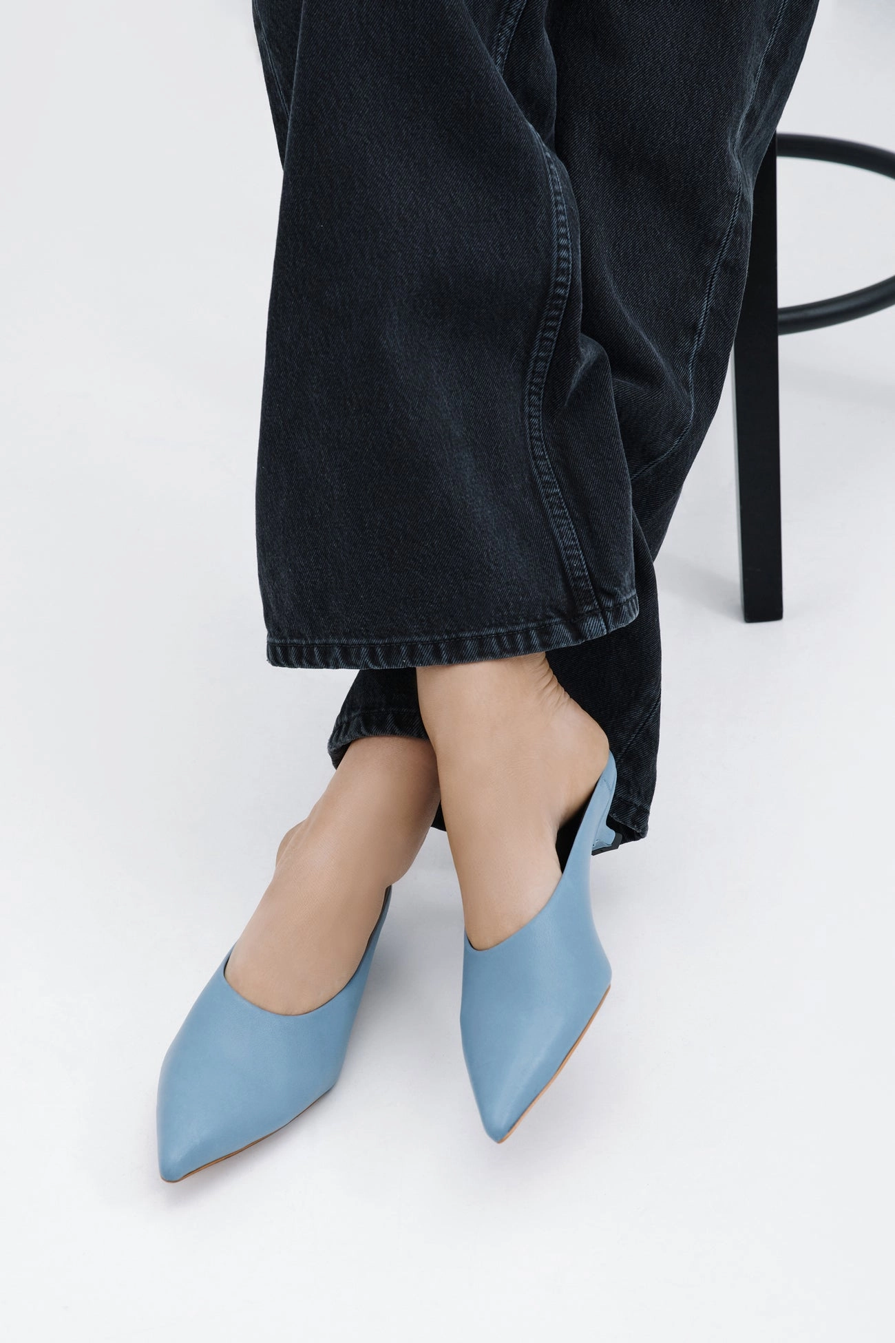 Celeste Mules ThermalInsulation Flexible Neckline