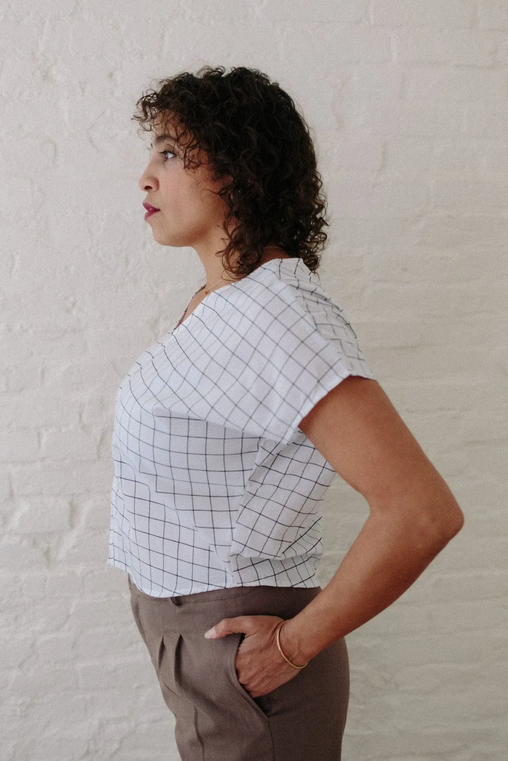 Mesh Lining FlexibleNeckline Dolman Top in White Squares