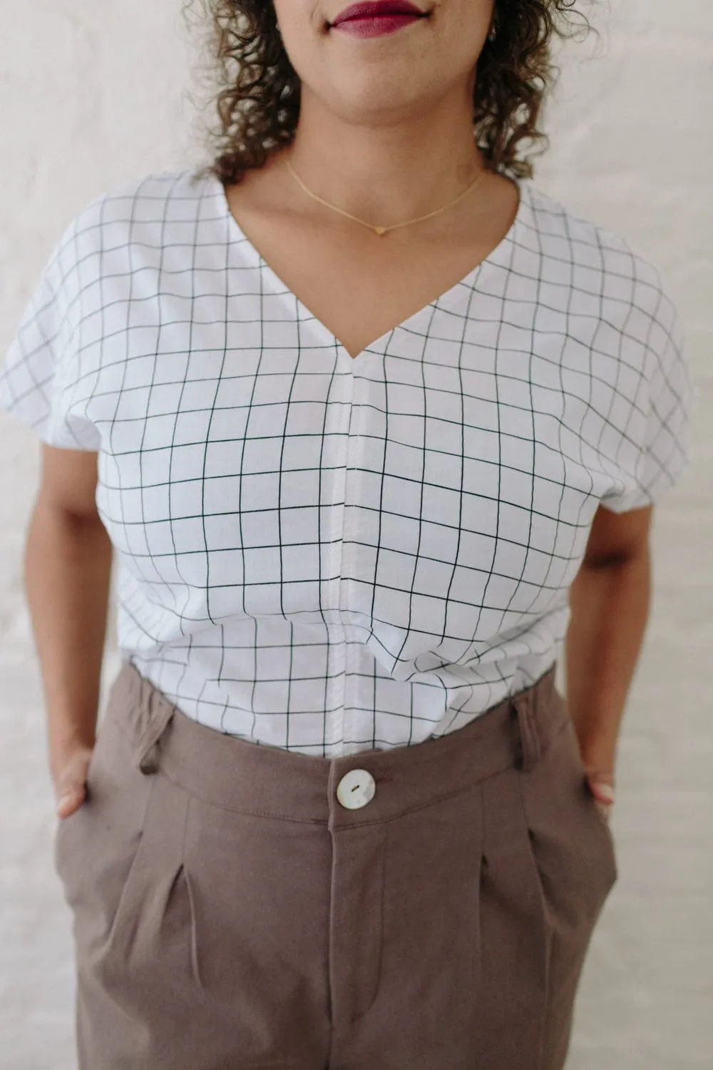 MinimalistDesign Reinforced Shoulders Dolman Top in White Squares