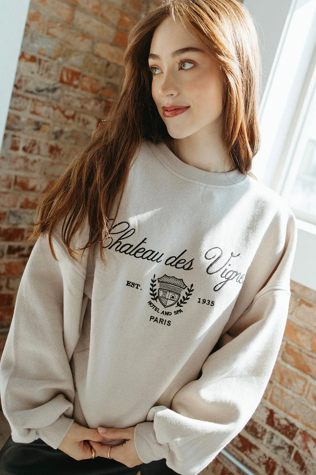 AllDay Comfort Design Chateau Sweatshirt