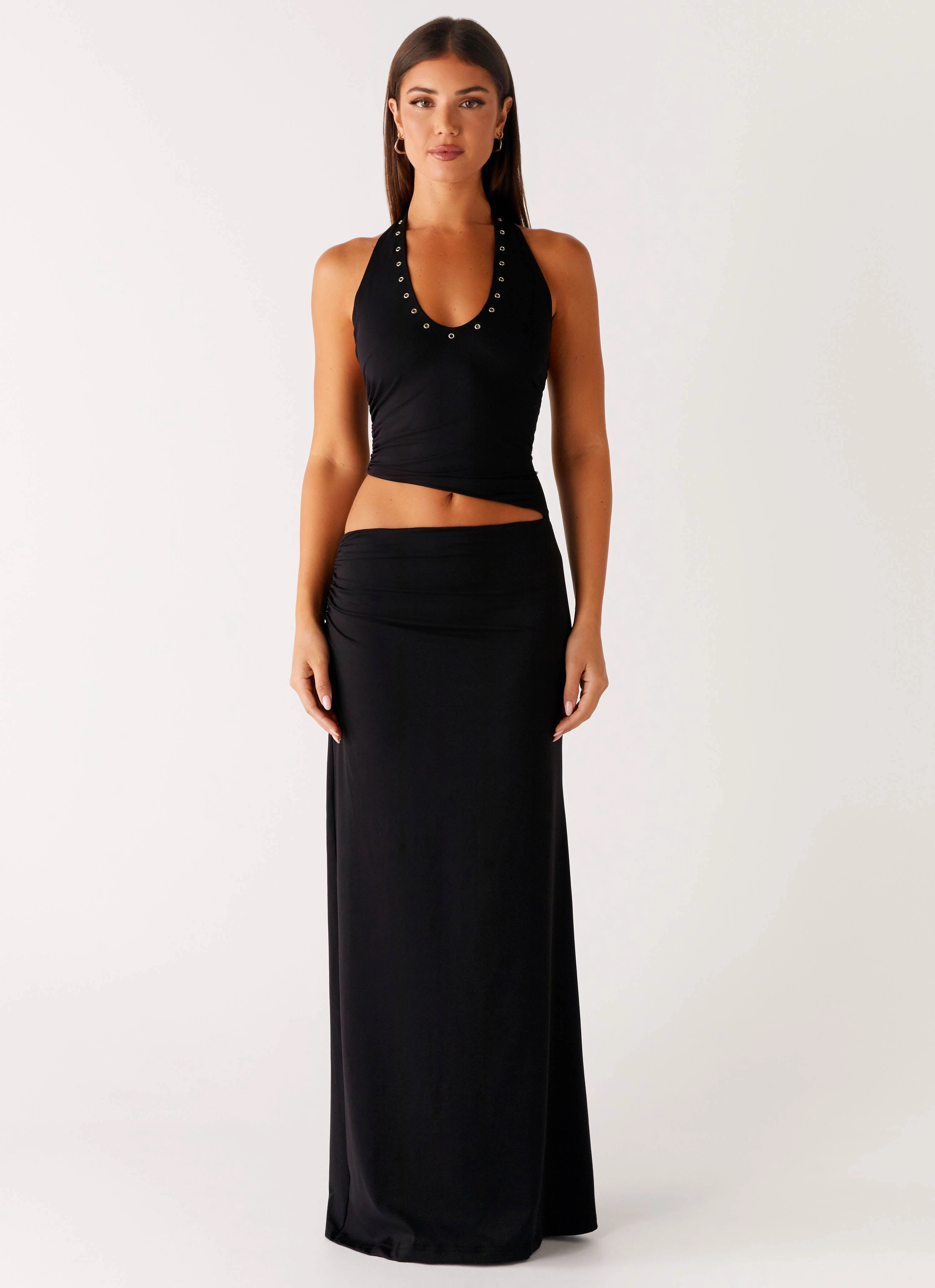 Elegant Cut Chella Maxi Dress - Black