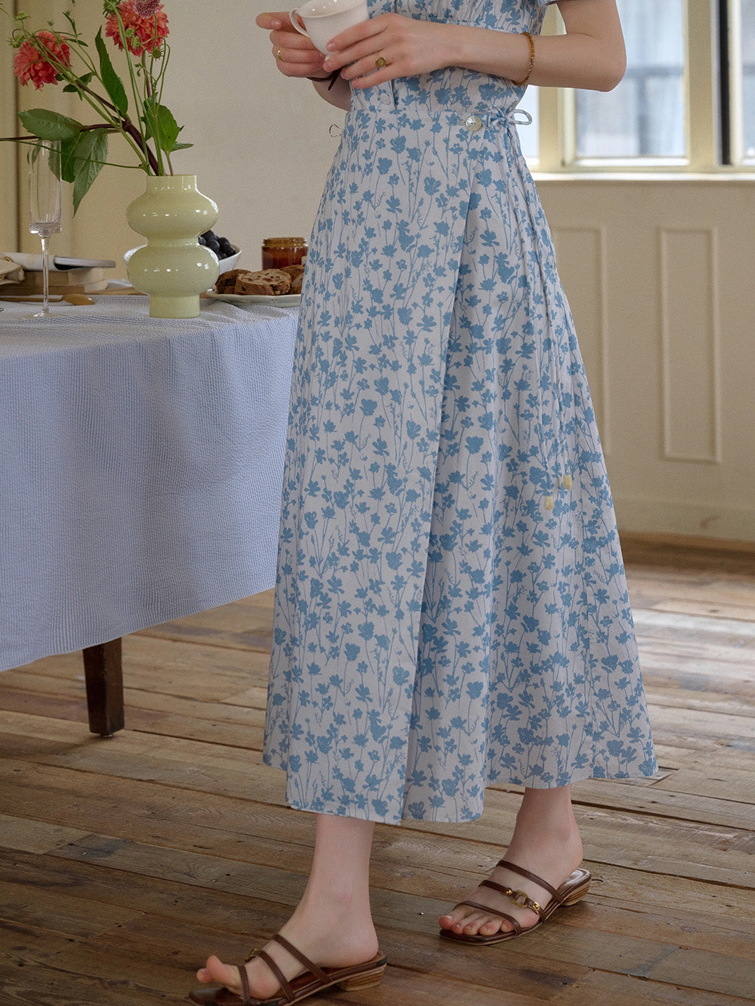 Molly Floral 100% Cotton Skirt Windproof Membrane Stretch Support