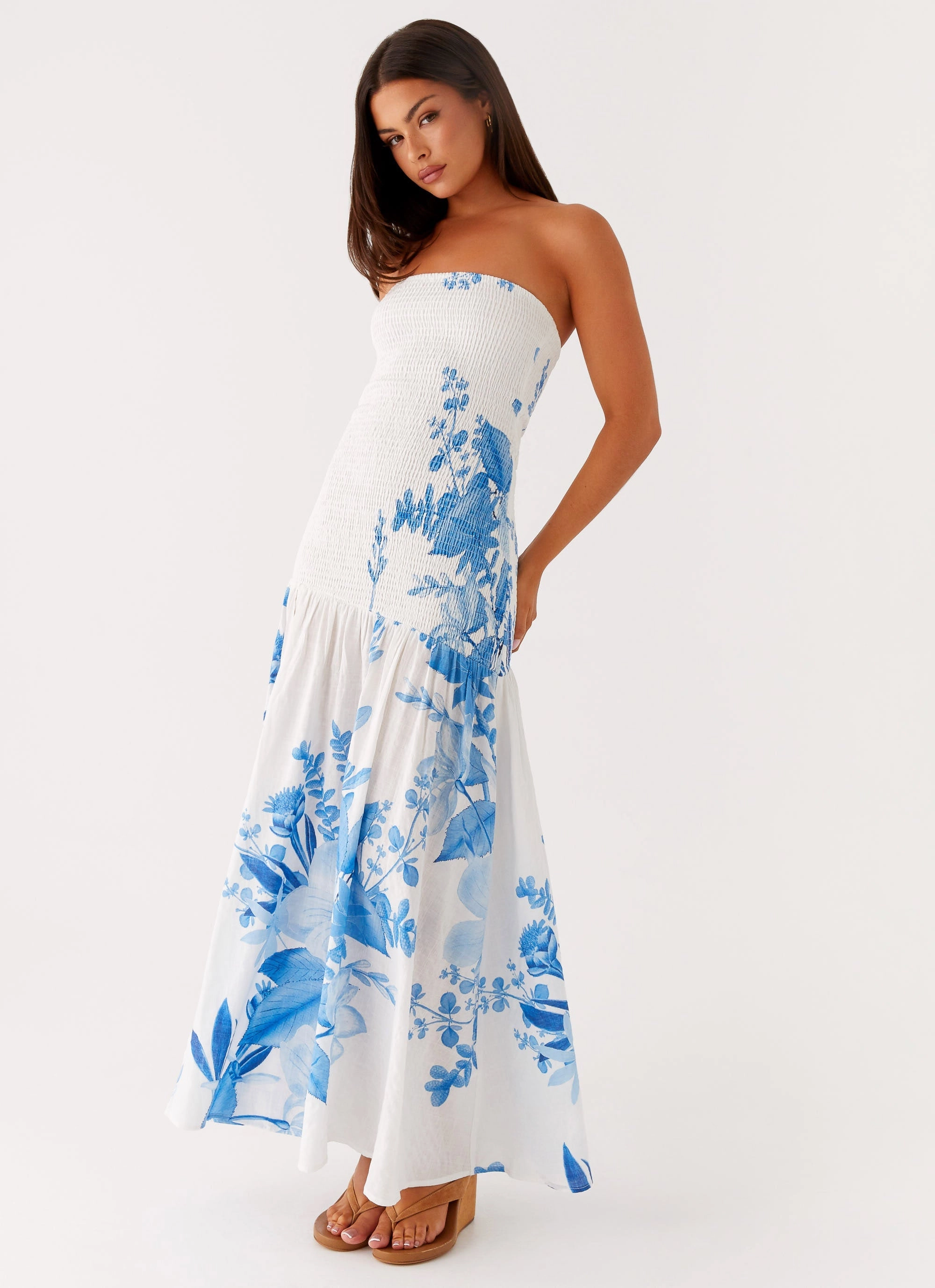 Modern Appearance Refined Cut Rebecca Maxi Dress - Blue Floral Print