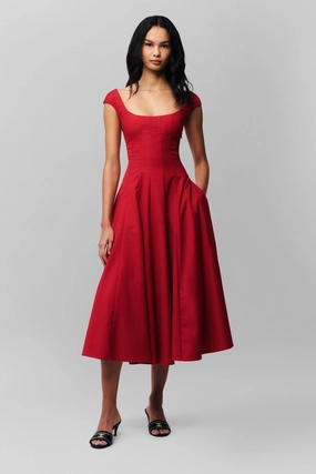 Leila Dress Premium Material Sleek Look